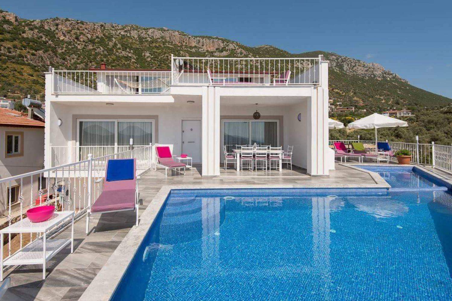 Villa Charm; Kalkan Kördere Bölgesinde (8) Kişilik Tatil Villası