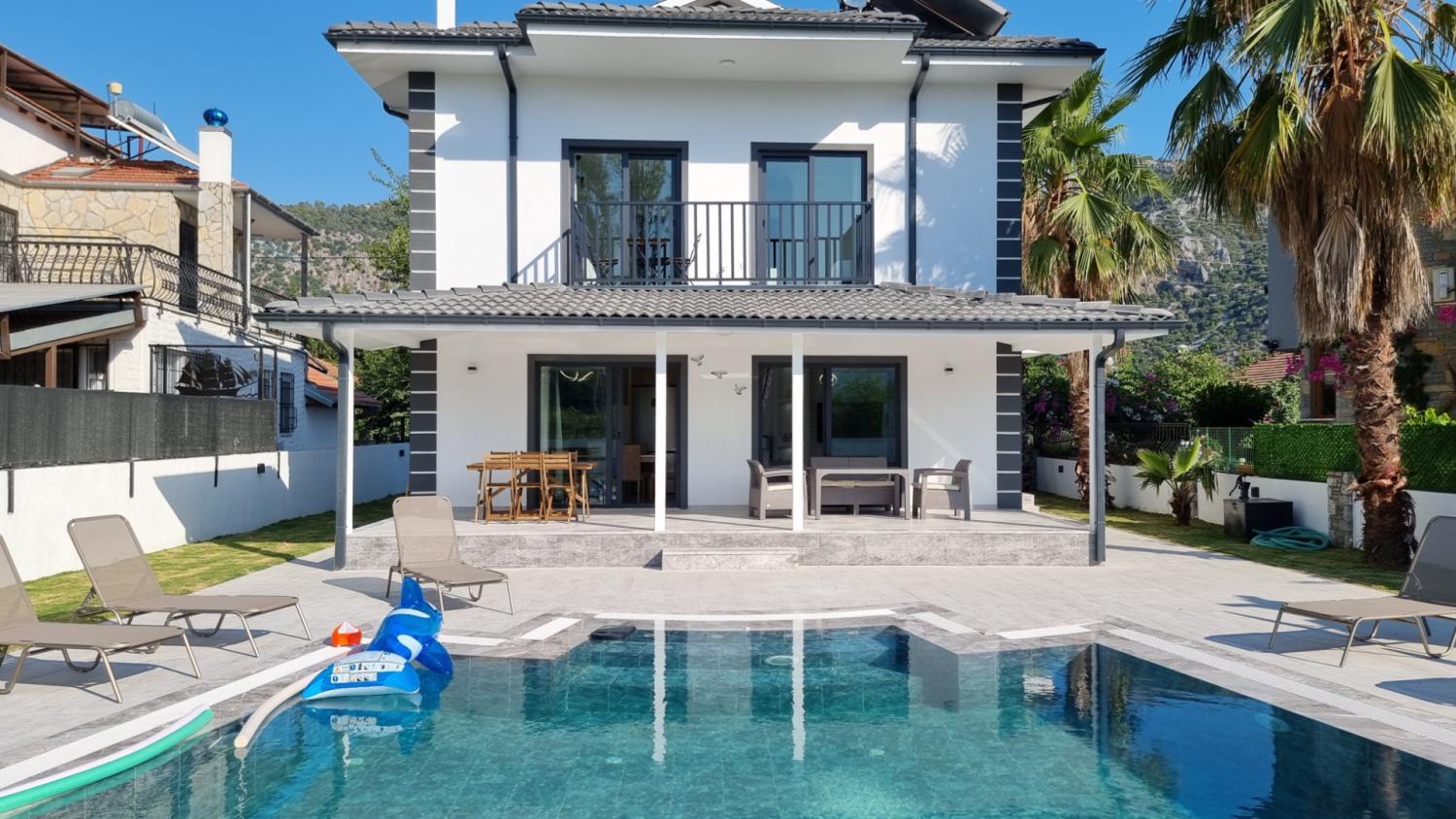 Villa Lifeport Dalyan; Muğla Dalyan Bölgesinde 4 Yatak Odalı 8 Kişilik Tatil Villası