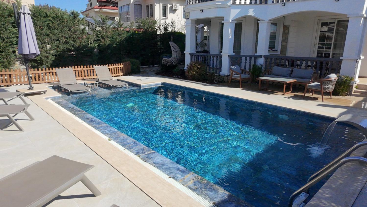 Villa Nazende (8) Kişilik Denize Yakın Geniş Aile ve Arkadaş Villası