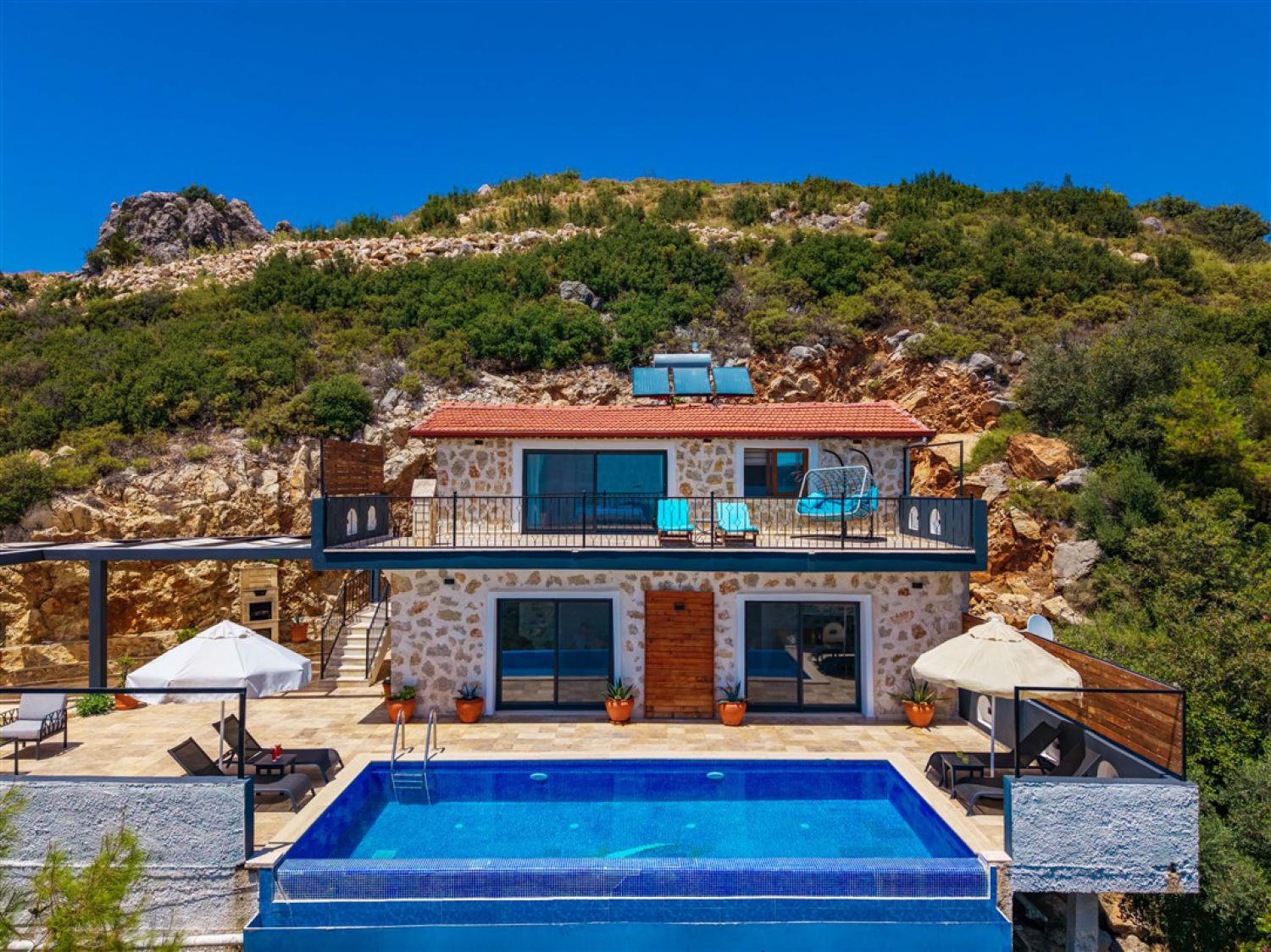 Villa Safi, Kalkan'da (4) Kişilik Muhafazakar Kiralık Balayı Villası
