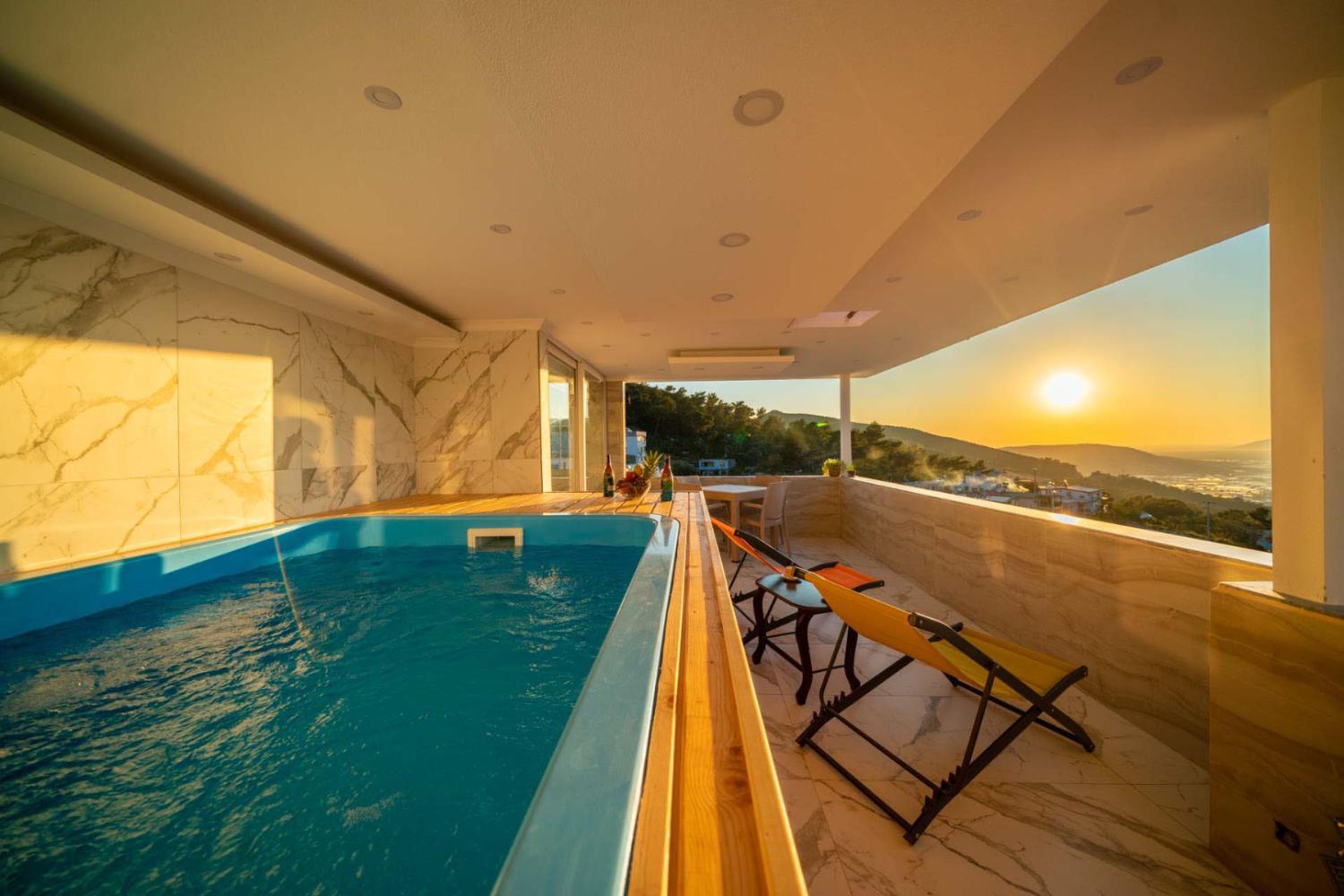 Suit Diana; Kalkan Akbel Bölgesinde (4) Kişilik Suit Daire