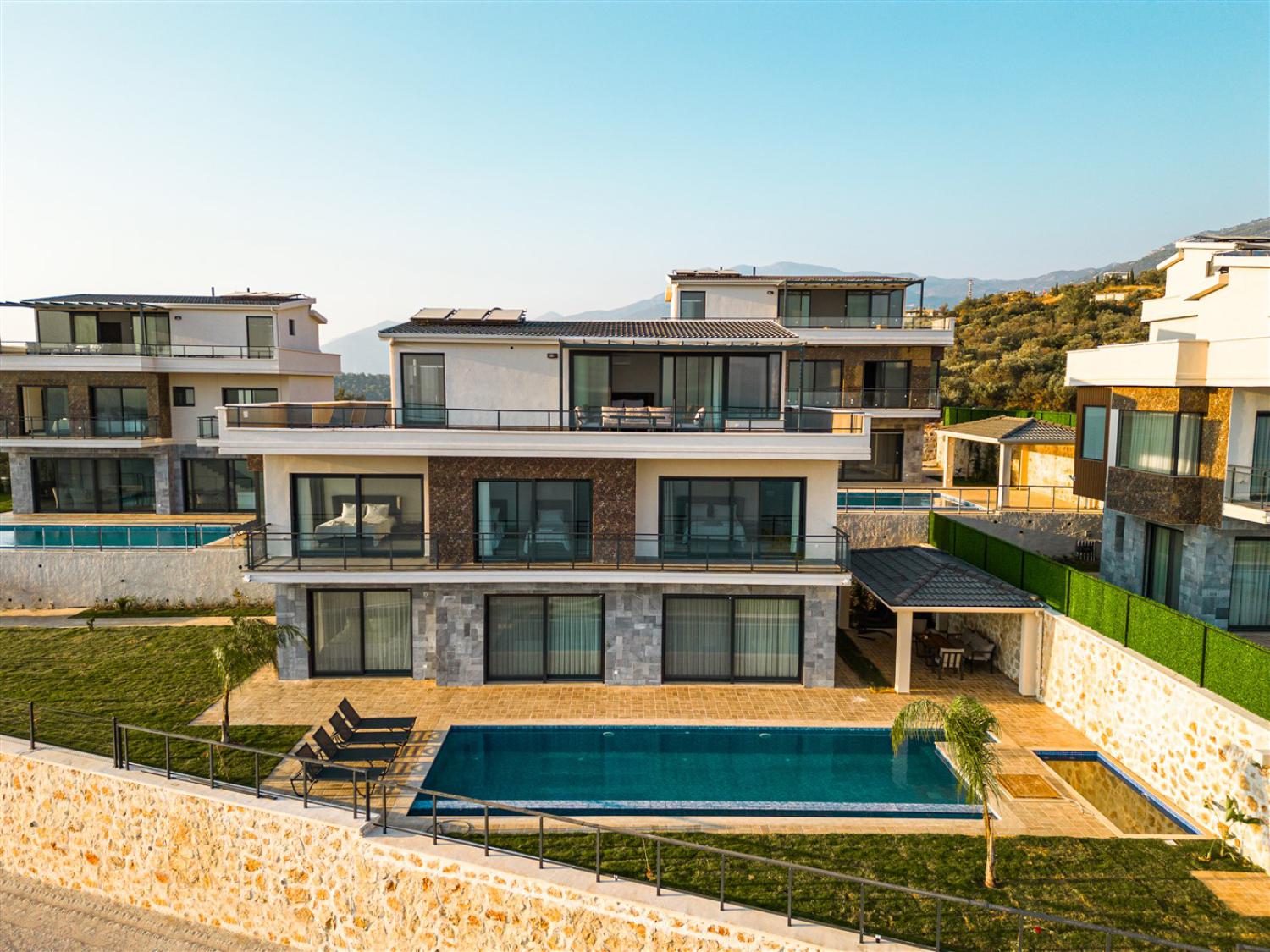 Villa Akdağ İnci, Kalkan'da (8) kişilik Lüks Kiralık Villa