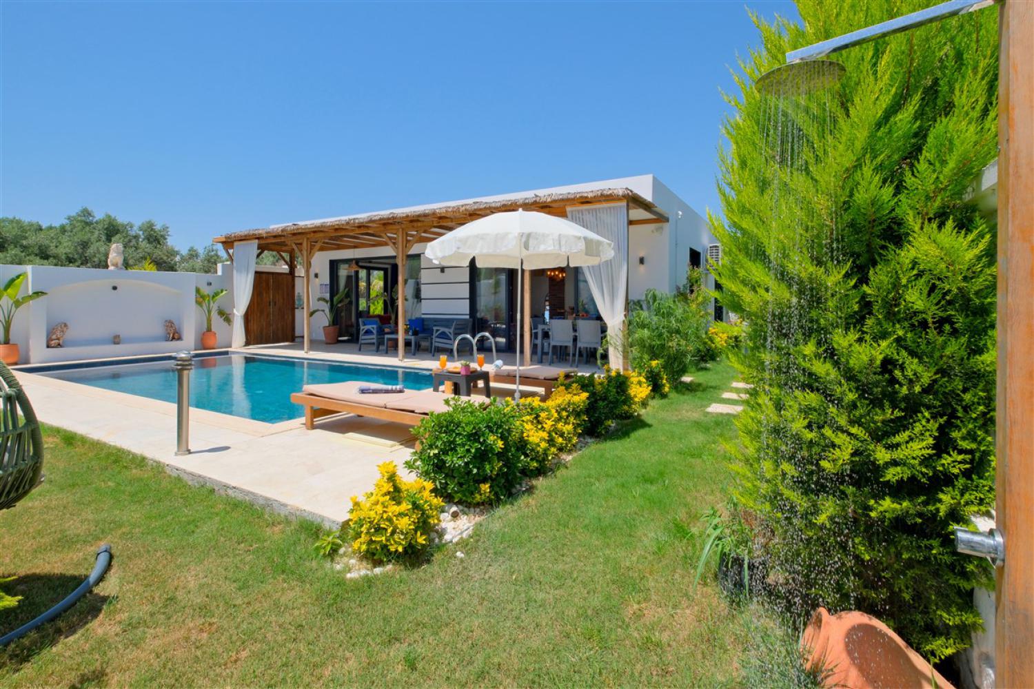 Villa Alp, Fethiye 'de bulunan 2 yatak odalı, 4 kişilik kiralık balayı villası