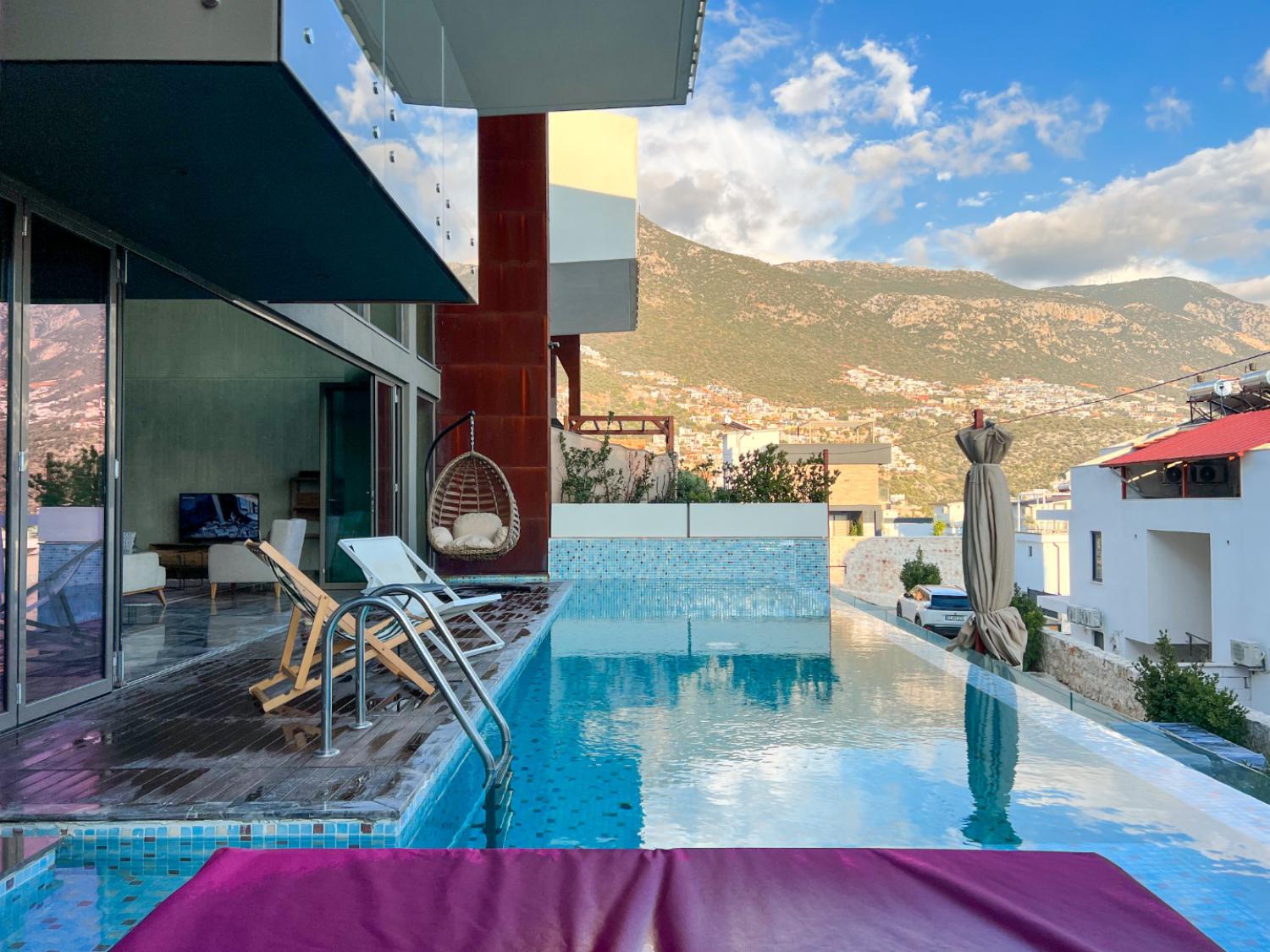 Villa Altes 2 (8) Kişilik Deniz Manzaralı Geniş Aile ve Arkadaş Grubu Villası