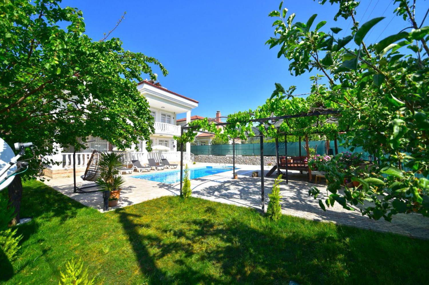 VİLLA ALYA ÜZÜMLÜ