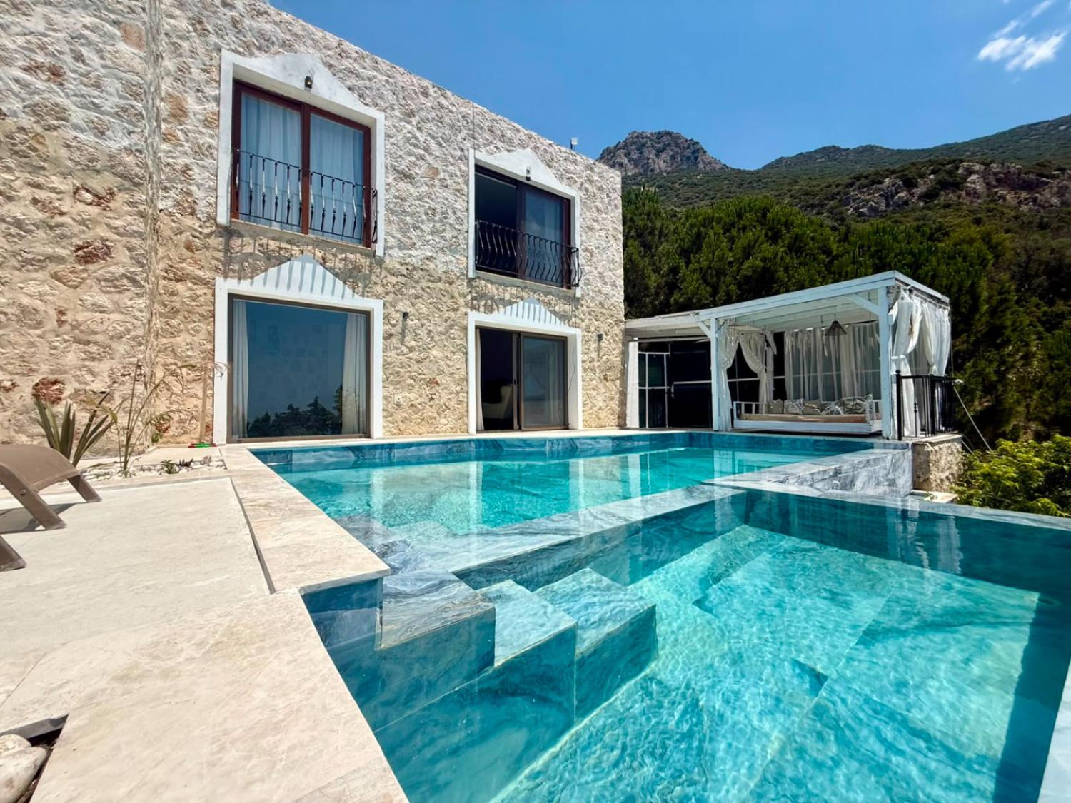 Villa Aslan Akbel, Kalkan'da (6) Kişilik Muhafazakar Kiralık Villa