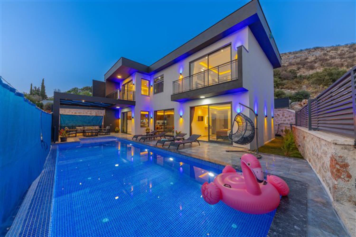 Villa Aslan Duo, Kalkan'da (6) Kişilik Muhafazkar Kiralık Villa
