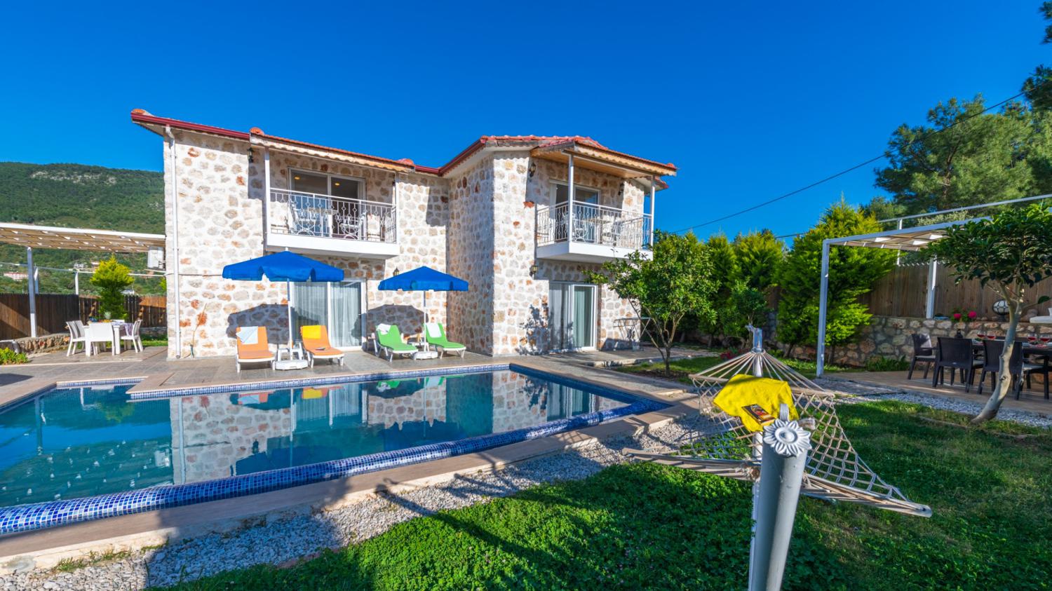 Villa Atılgan - Kalkan Üzümlü Muhafazakar Kiralık Tatil Villası