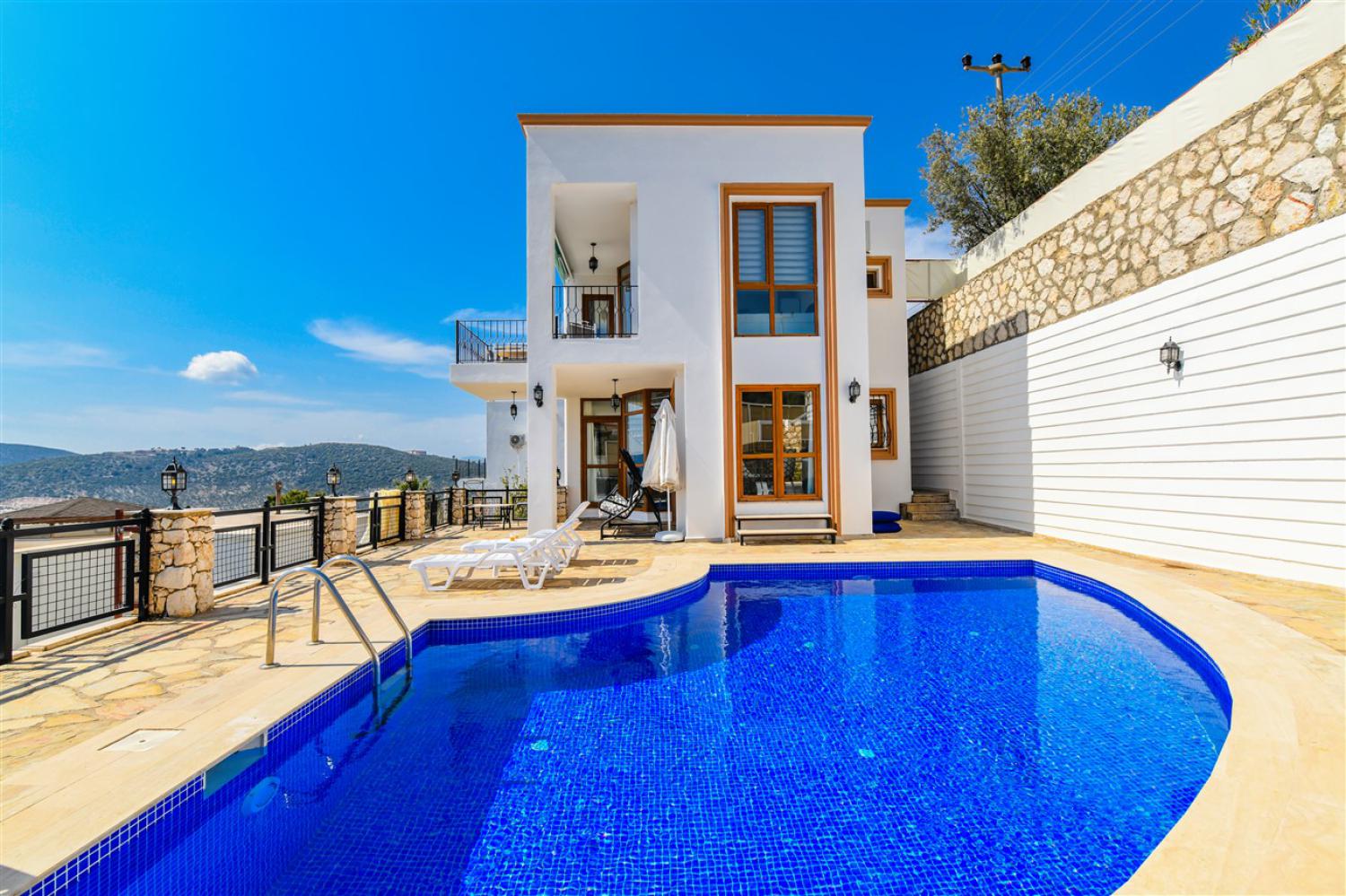 Villa Bella Vista,(4) Kişilik deniz manzaralı Aile ve Balayı Villası