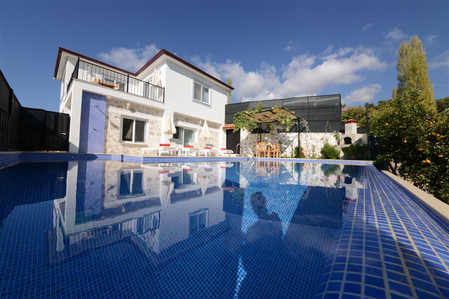 Villa Buğlem (4) Kişilik Deniz Manzaralı, Muhafazakar İslami Balayı Villası