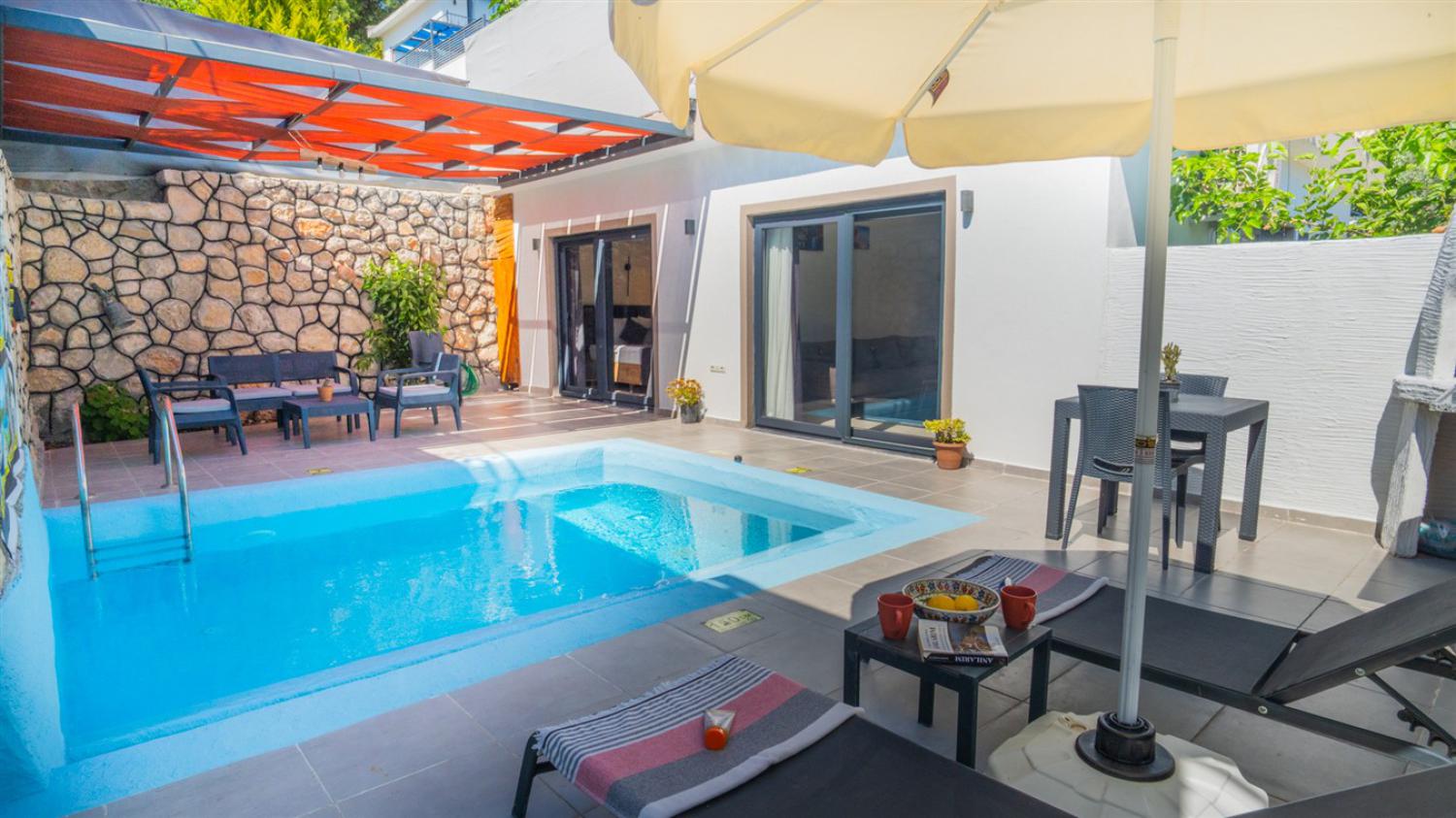 Villa Çardak, Kalkan'da  (2) Kişilik Kiralık Balayı Villası