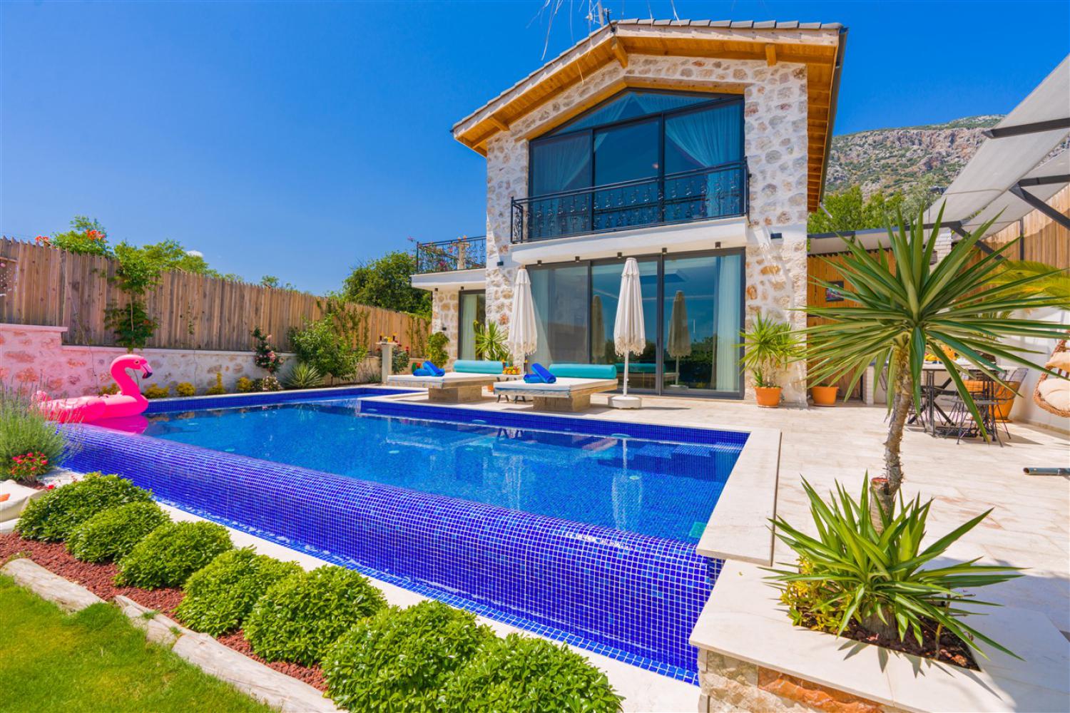 Villa Casa Perla Çayköy (4) Kişilik Muhafazakar Aile ve Balayı Villası