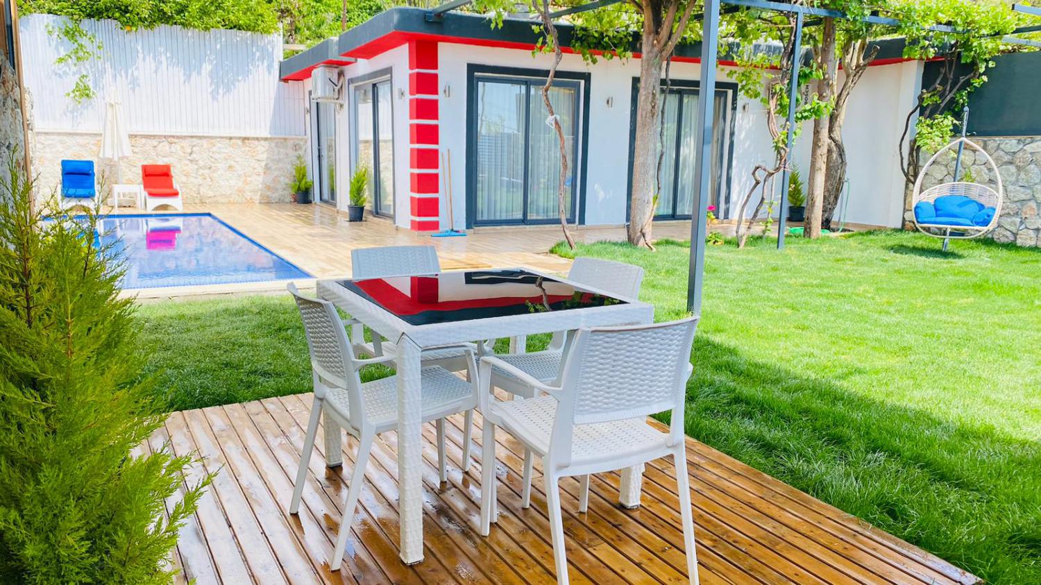 Villa Çınar 2 Üzümlü ; Muhafazakar Balayı Villası