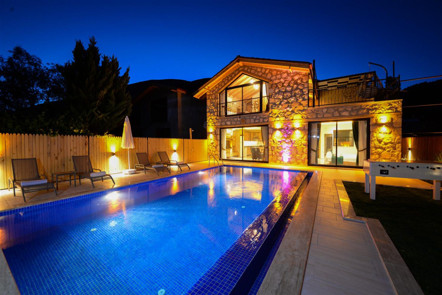 Villa Daffy (4) Kişilik Muhafazakar Kiralık Aile ve Balayı Villası