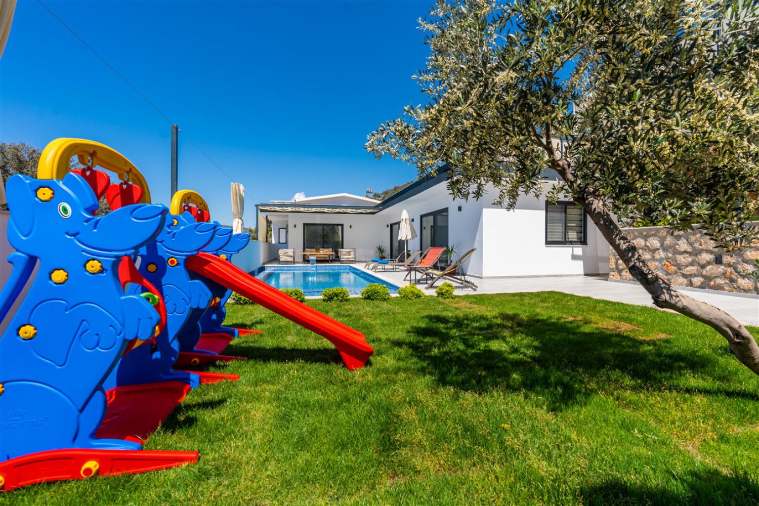 Villa Deştiman; Kalkan Ulugöl Bölgesinde (5) Kişilik Tatil Villası