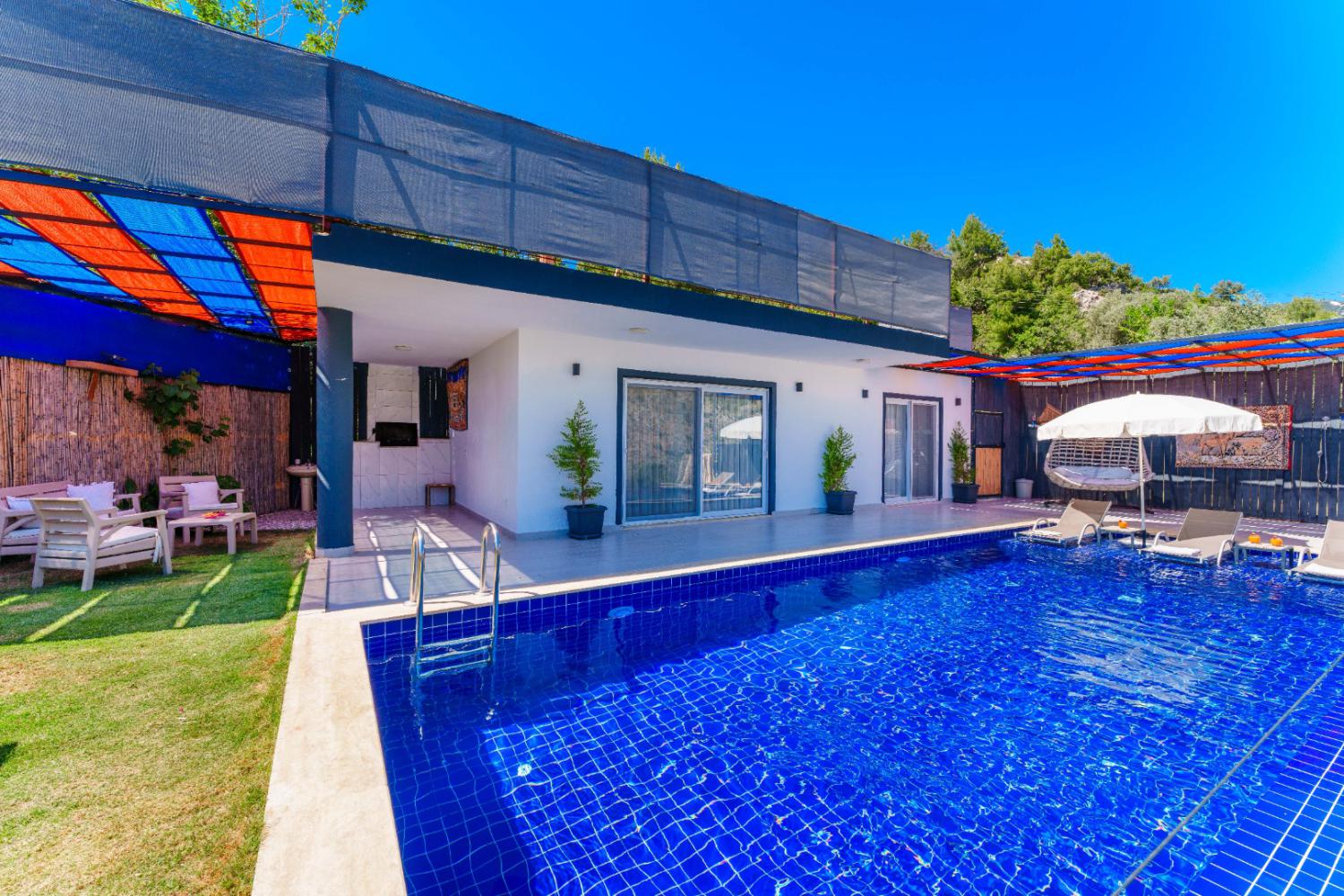 Villa Emek, Kalkan'da (2) Kişilik Doğa İçerisinde Kiralık Balayı Villası