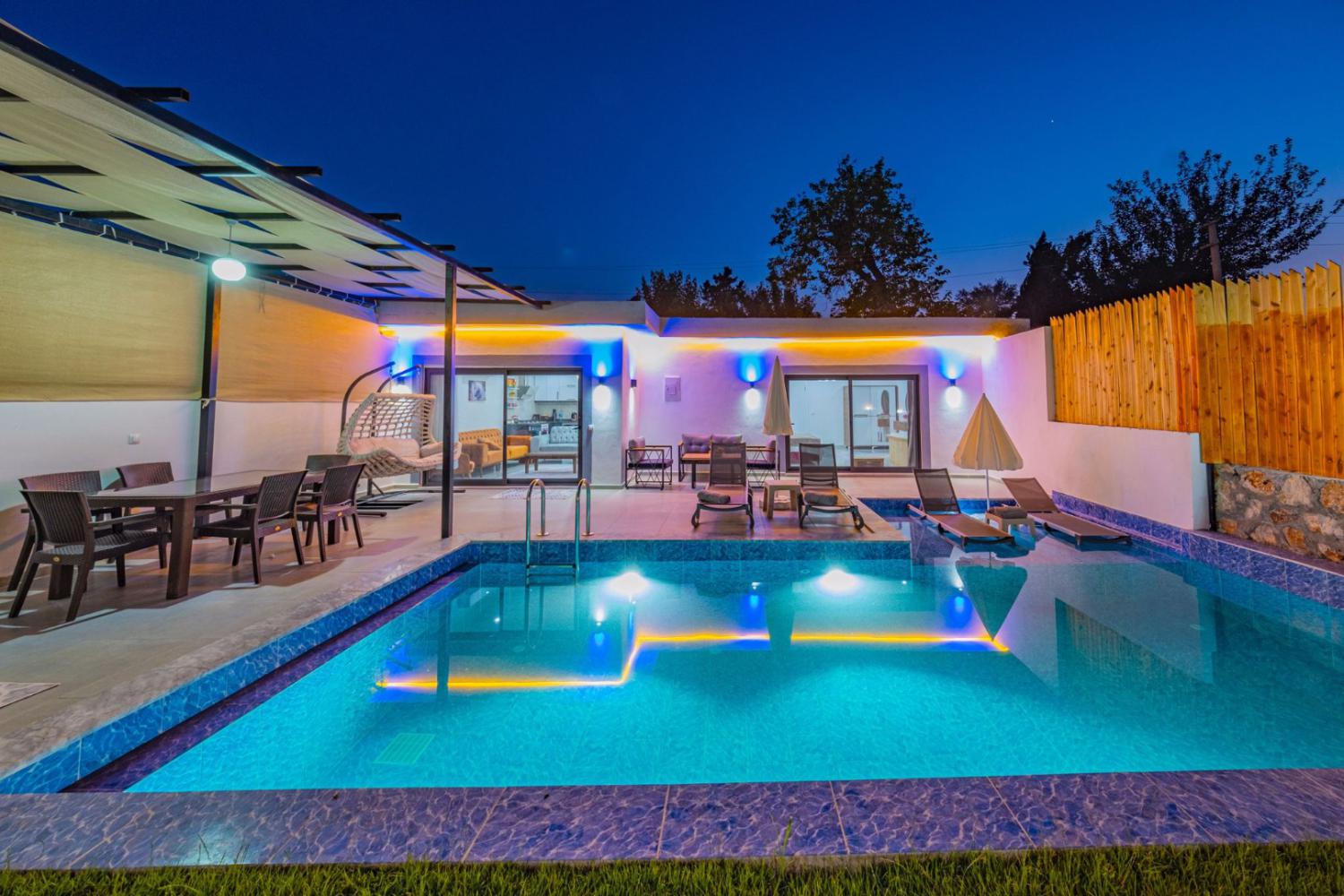 Villa Emre; Kalkan Yeşilköy Bölgesinde (4) Kişilik Kiralık balayı Villası