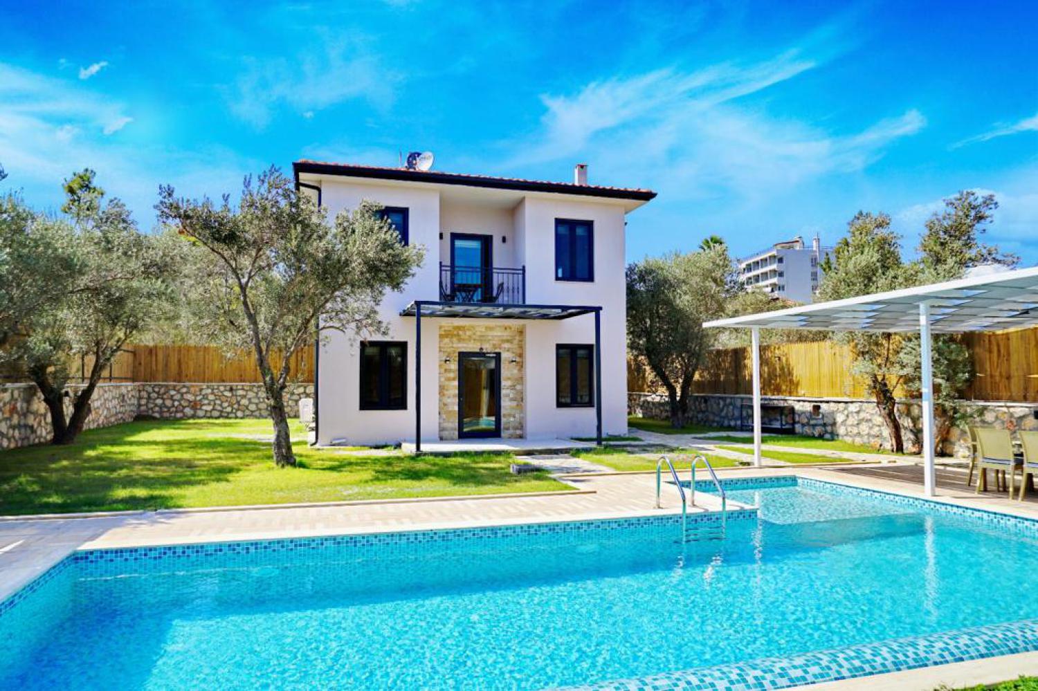 Villa Ersan 2, Kalkan Patara' da 2 yatak odalı, 4 kişilik mufazakar kiralık balayı villası