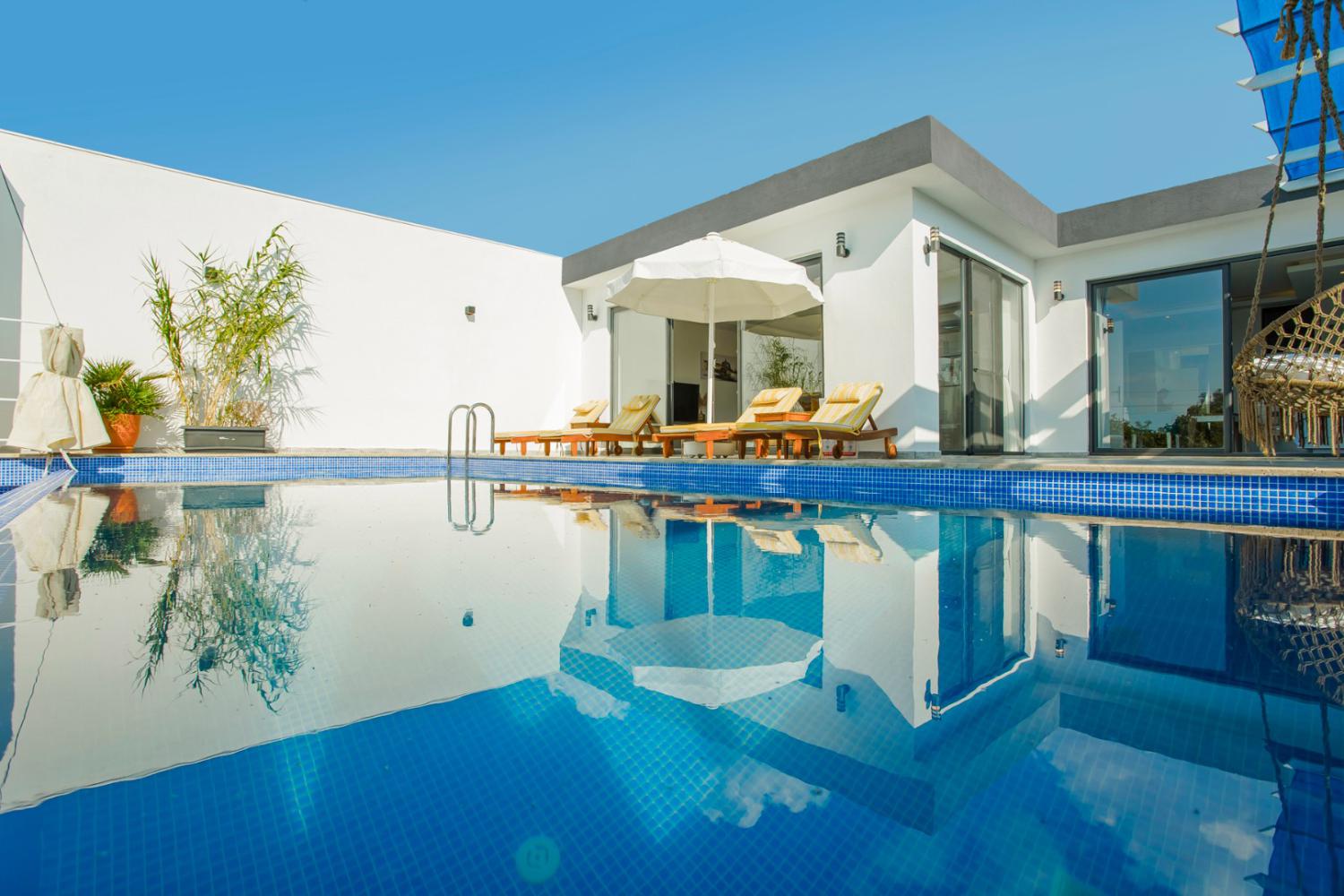 VİLLA ESİN ÜZÜMLÜ 