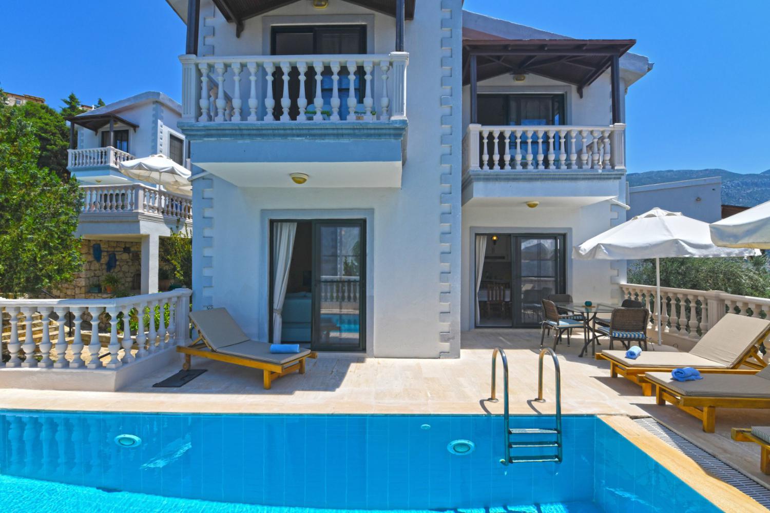 Villa Esra (4) Kişilik Muhafazakar Kiralık Aile Villası