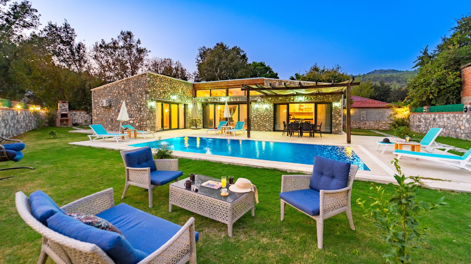 Villa Eterna Kayaköy : Doğa İçerisinde Muhafazakar Tatil Villası