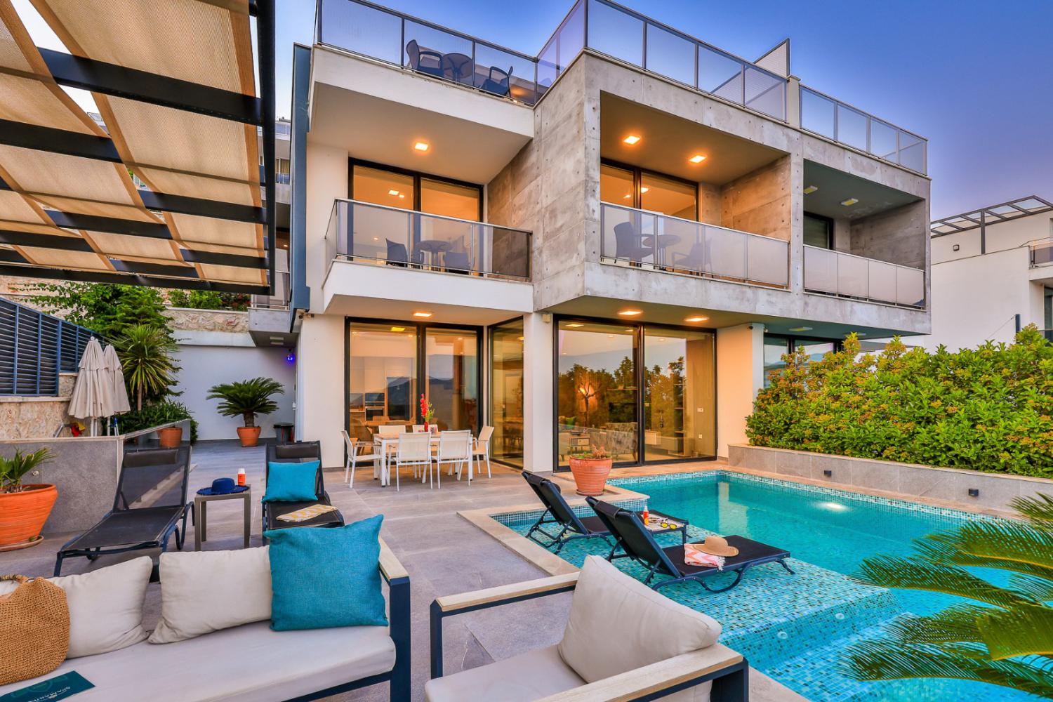 Villa Hecky Extra; Kalkan Kalamar bölgesinde (6) Kişilik Villa