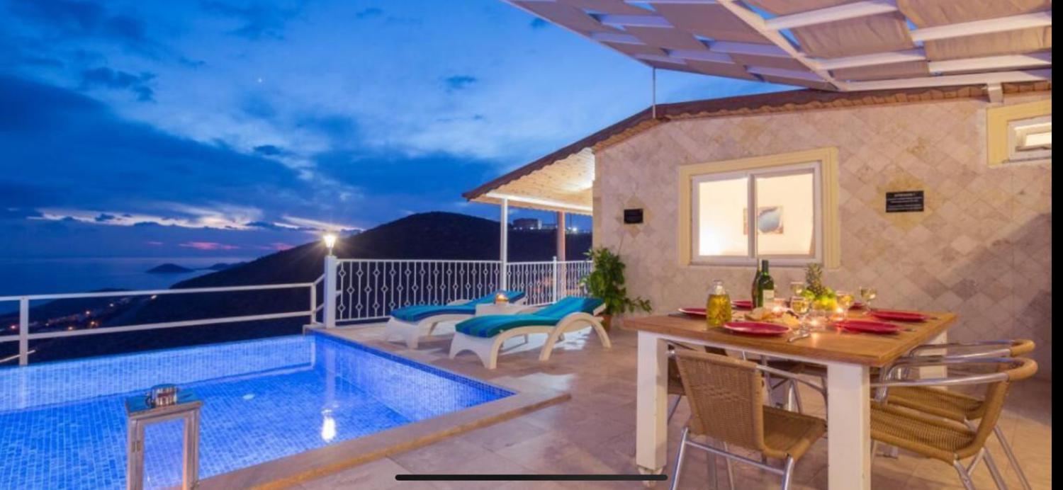 Villa Hilal,deniz manzaralı villalarımız arasında yer almaktadır.