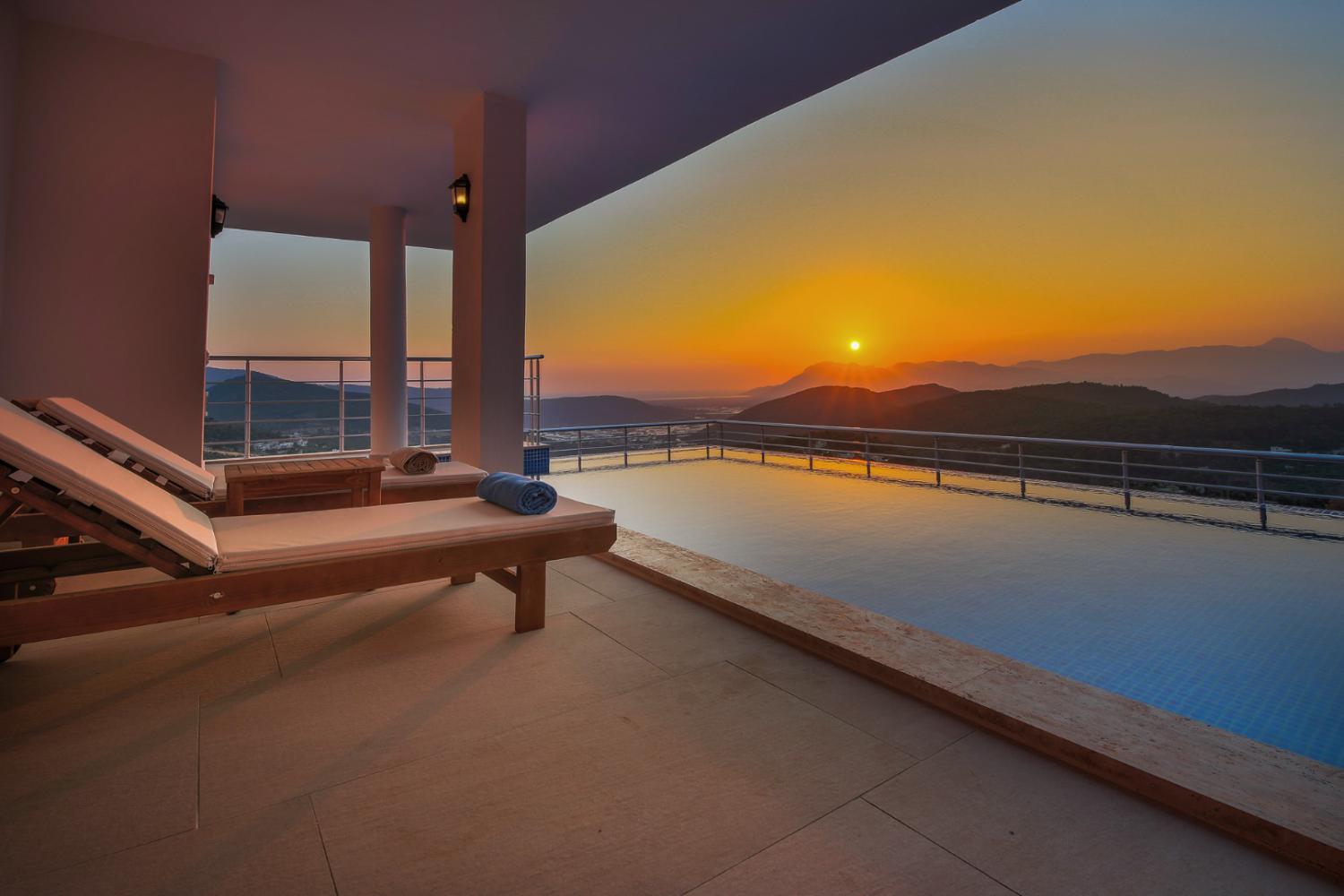Villa Hills Excellence, Kalkan'da (10) Kişilik Lüks Merkeze Yakın Kiralık Villa