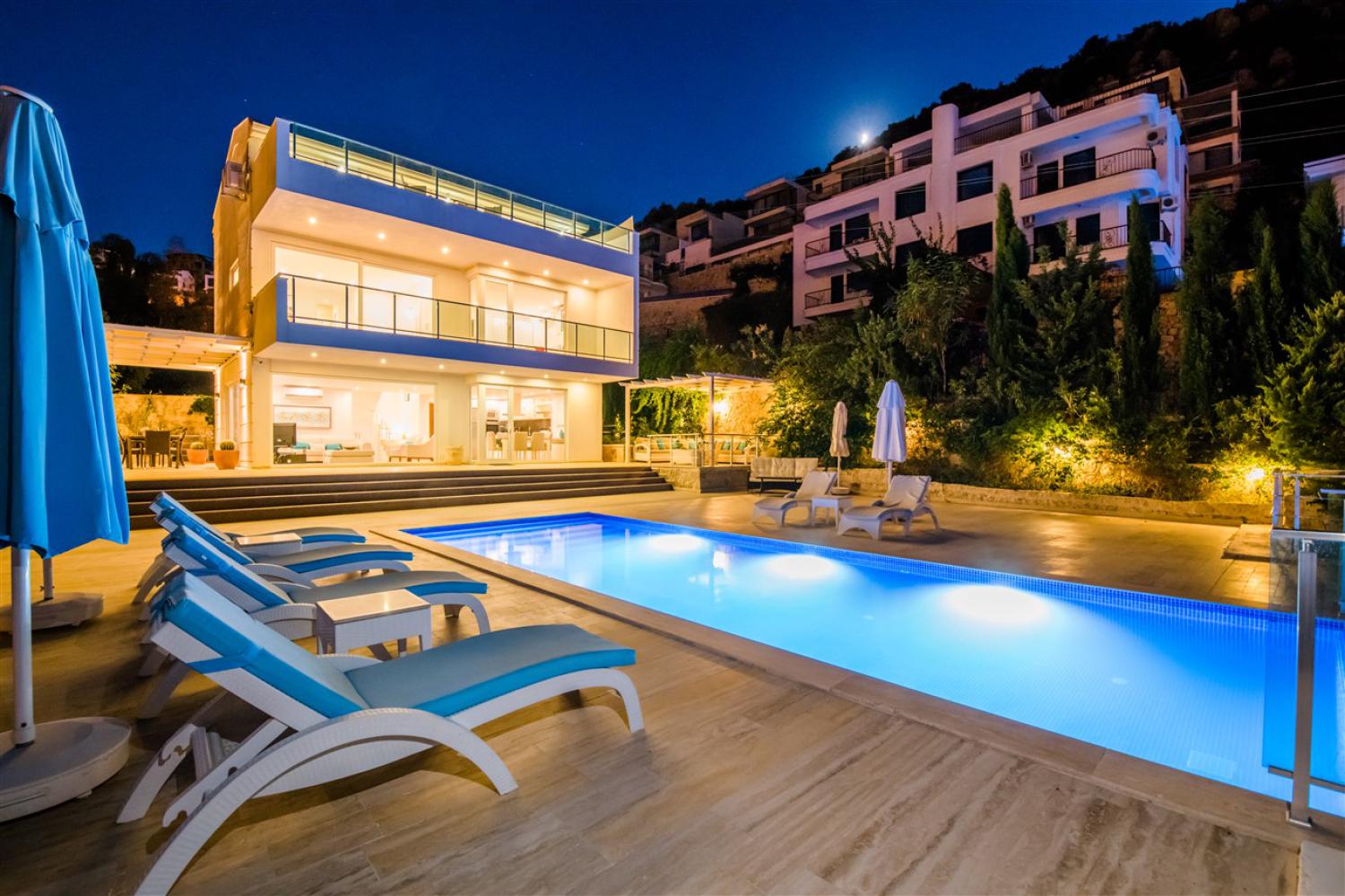 Villa Hillside Kışla : Kalkan Kışla Bölgesinde 6 Kişilik Deniz Manzaralı Merkeze Yakın Villa.