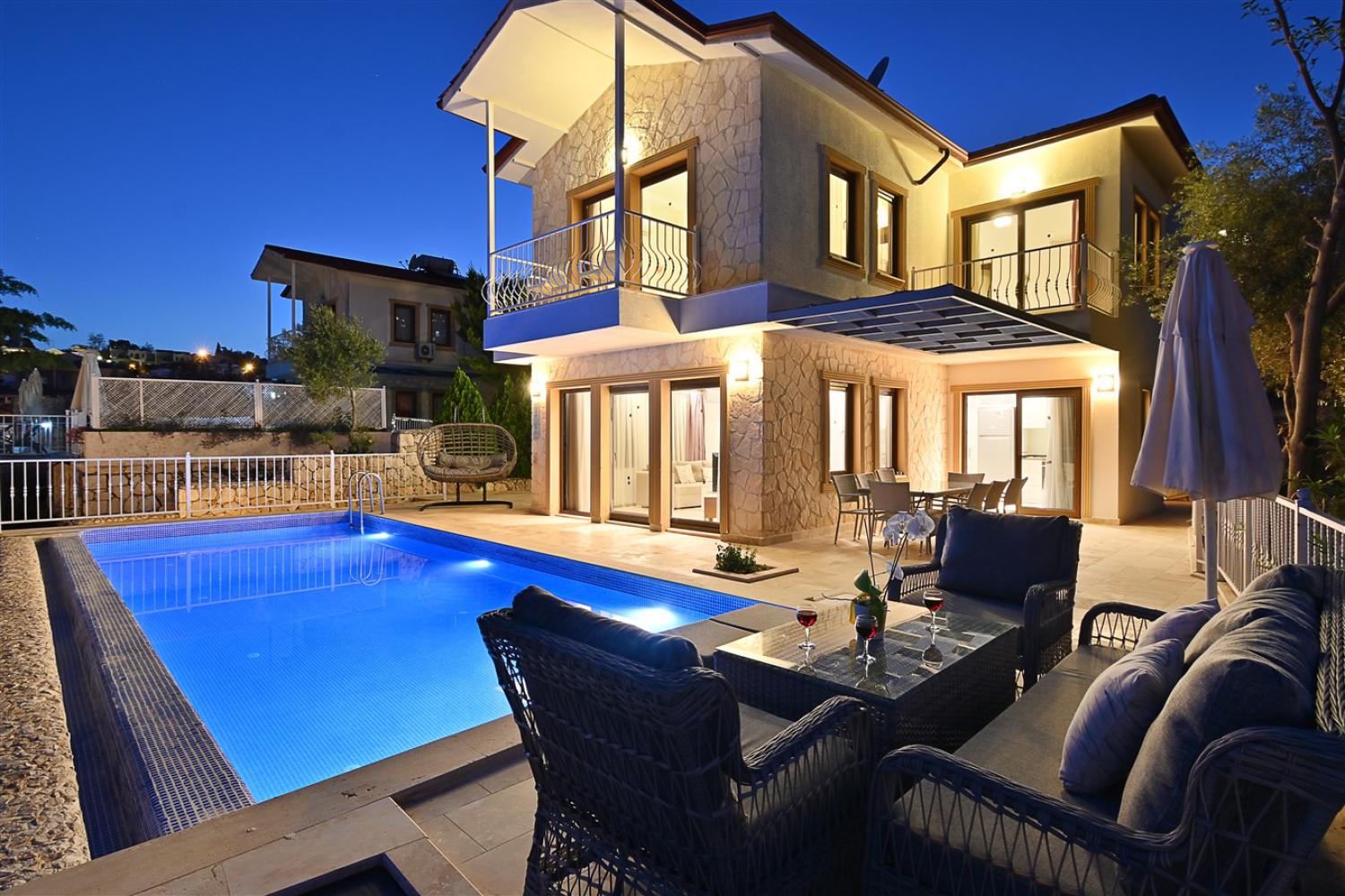 Kiralık Villa İris