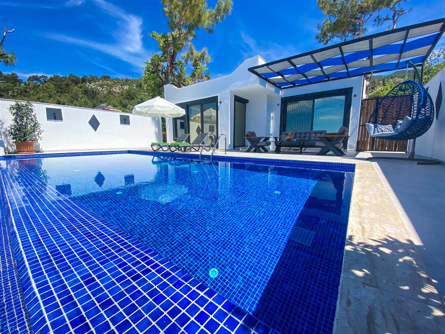 Villa Irmak, Kalkan'da (2) Kişilik Muhafazakar Kiralık Balayı Villası