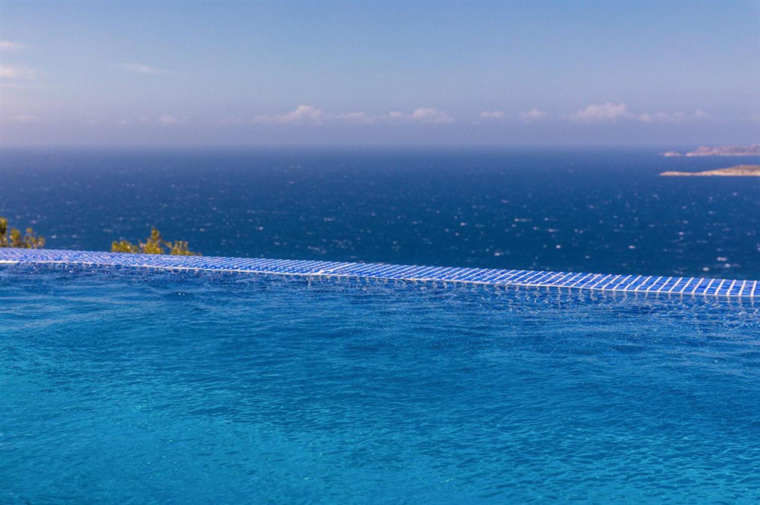 Villa Kitanik 1 – Deniz Manzaralı Jakuzili Balayı Villası 🌿🌊