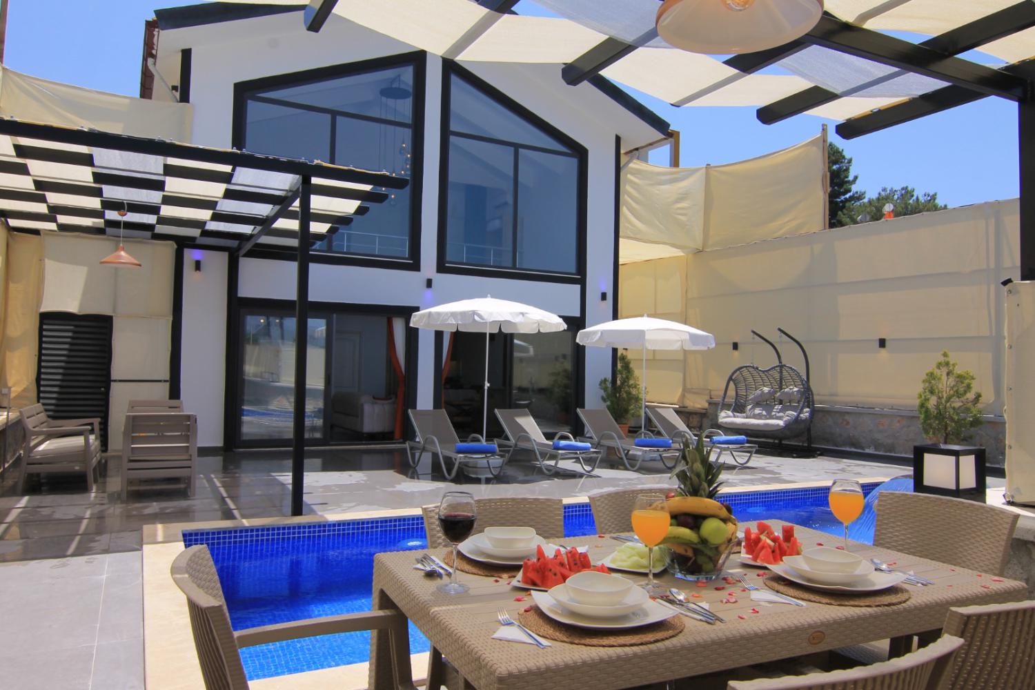 Villa Kocadağ ; Kalkan Akbel Bölgesinde (4) Kişilik Balayı Villası