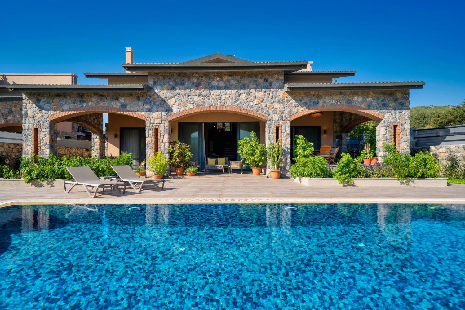 Villa Kuzey Kayaköy (6) Kişilik Lüks Geniş Aile ve Arkadaş Villası.