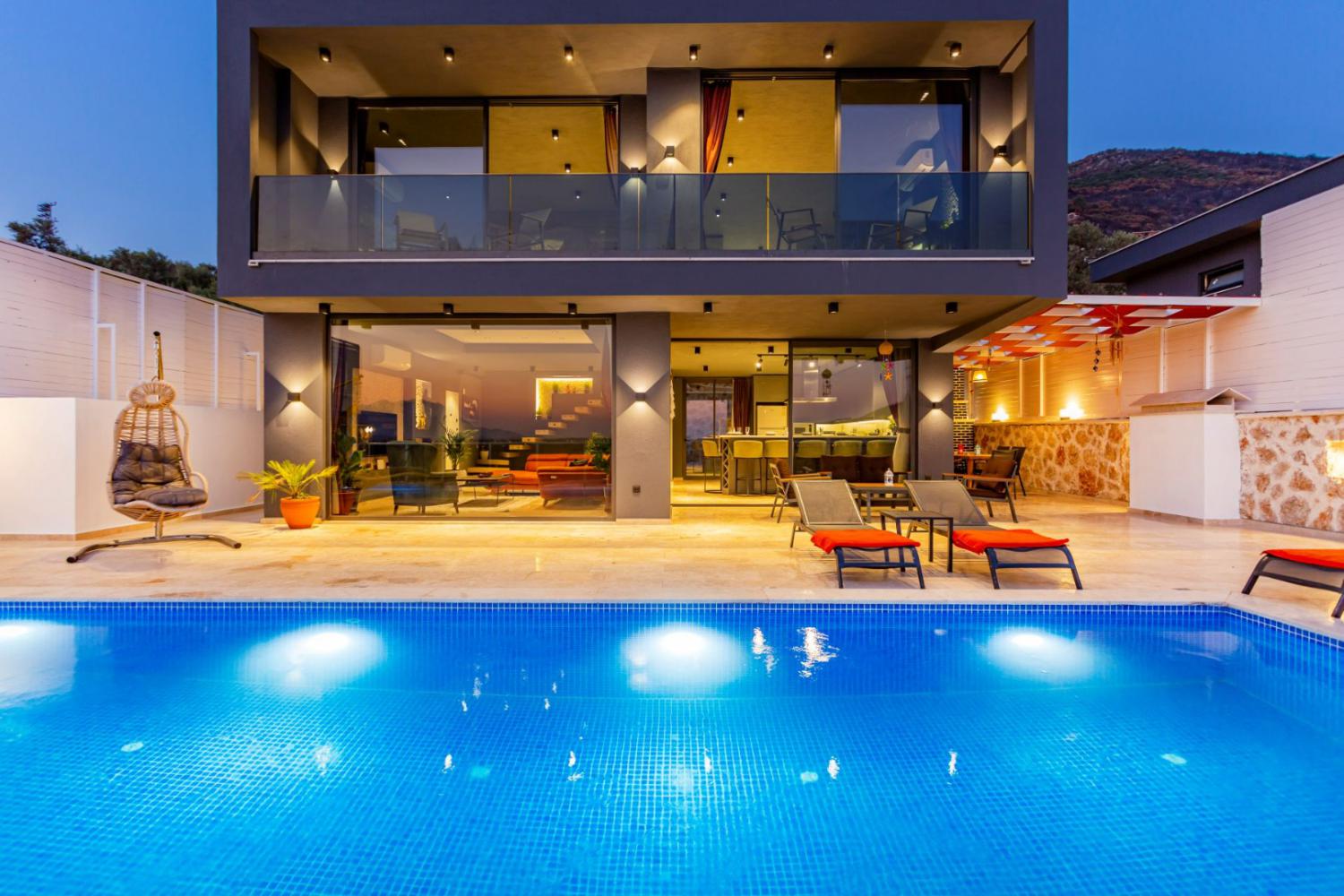Villa Likya Exclusive, Kalkan Yeşilköy Bölgesinde 3 Yatak Odalı 6 Kişilik Lüks Tatil Villası