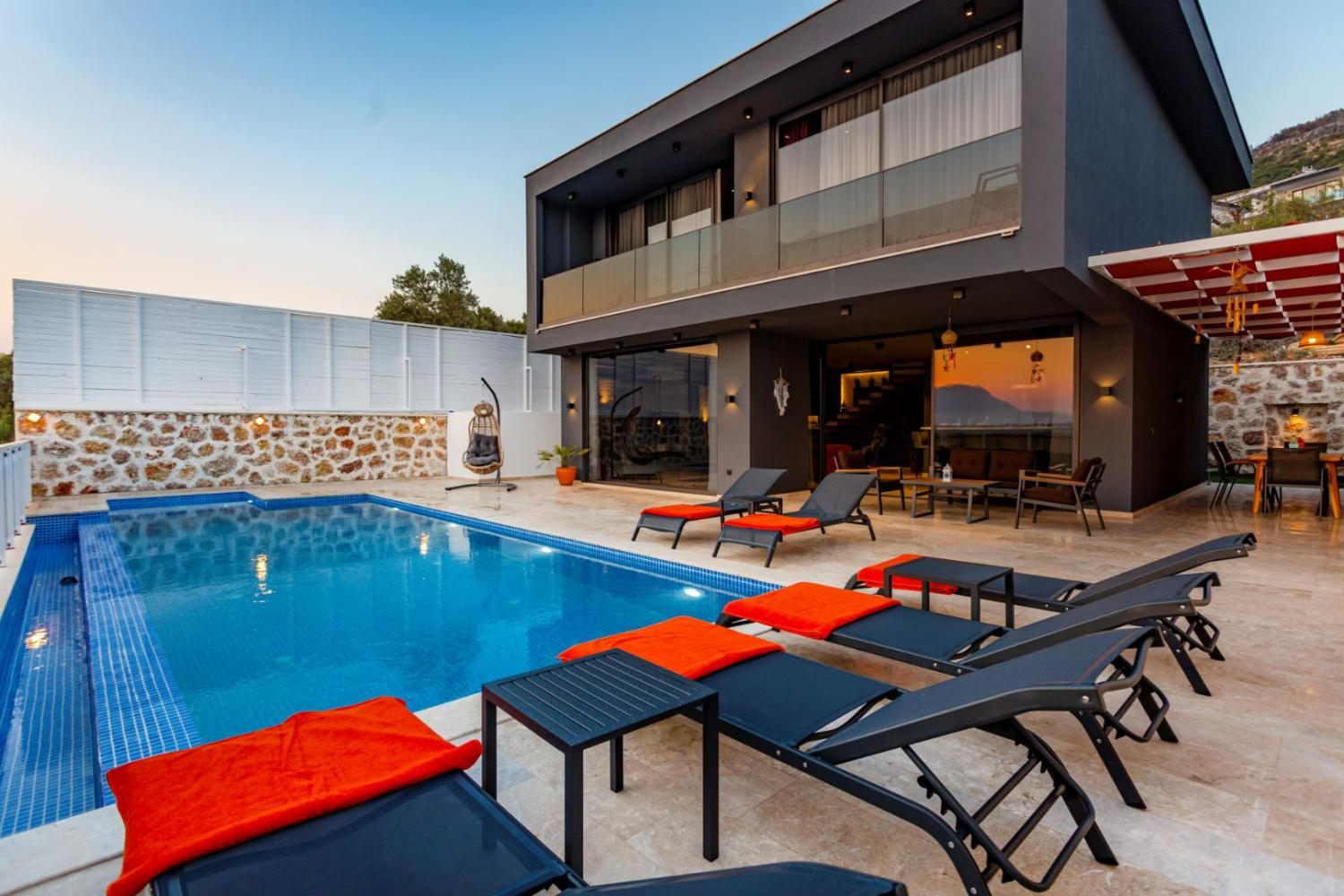 Villa Likya Premium, Kalkan Yeşilköy Bölgesinde 3 Yatak Odalı 6 Kişilik Lüks Tatil Villası