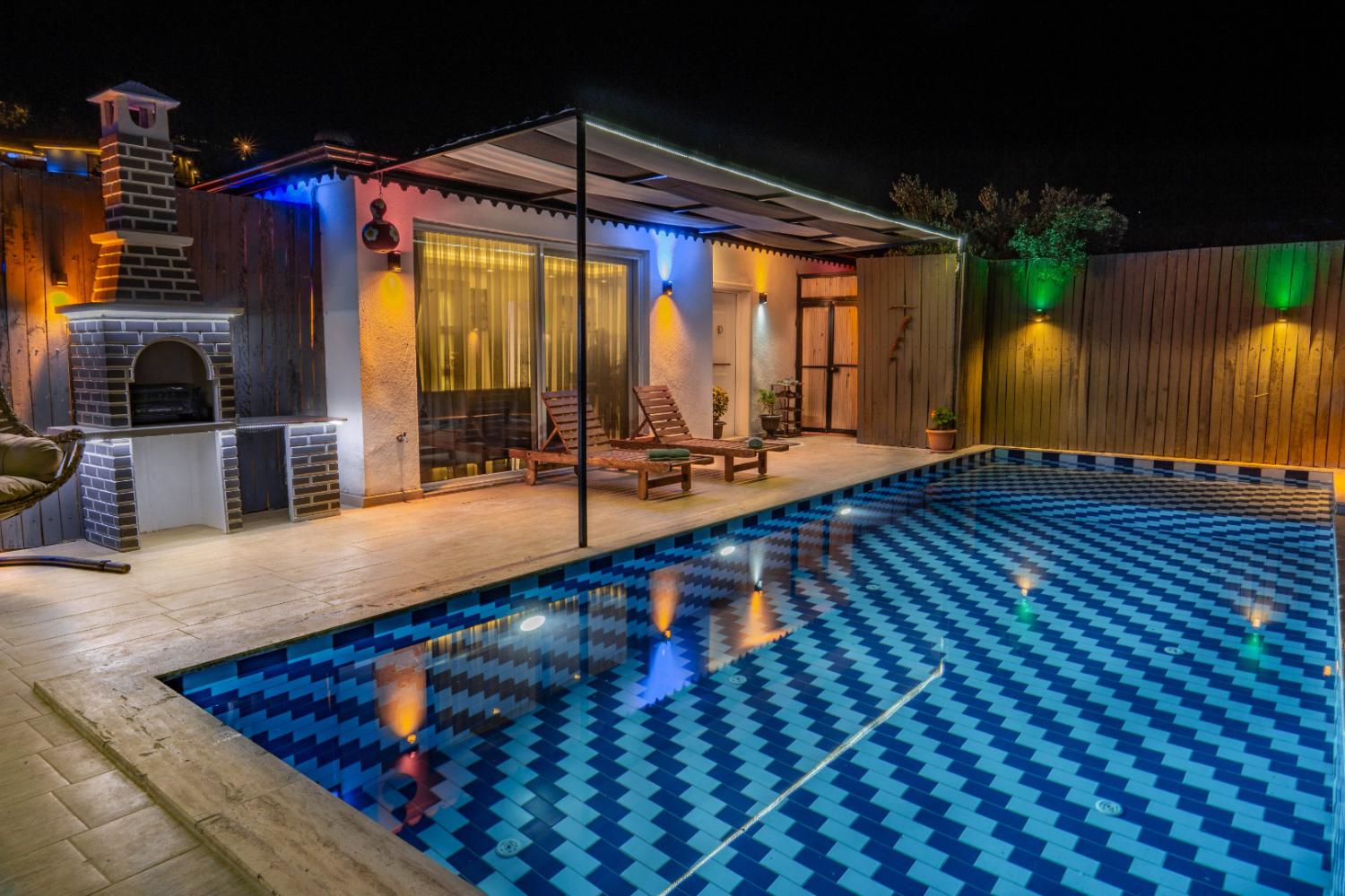 Villa Loneliness, Kalkan'da (2) Kişilik Muhafazakar Kiralık Balayı Villası