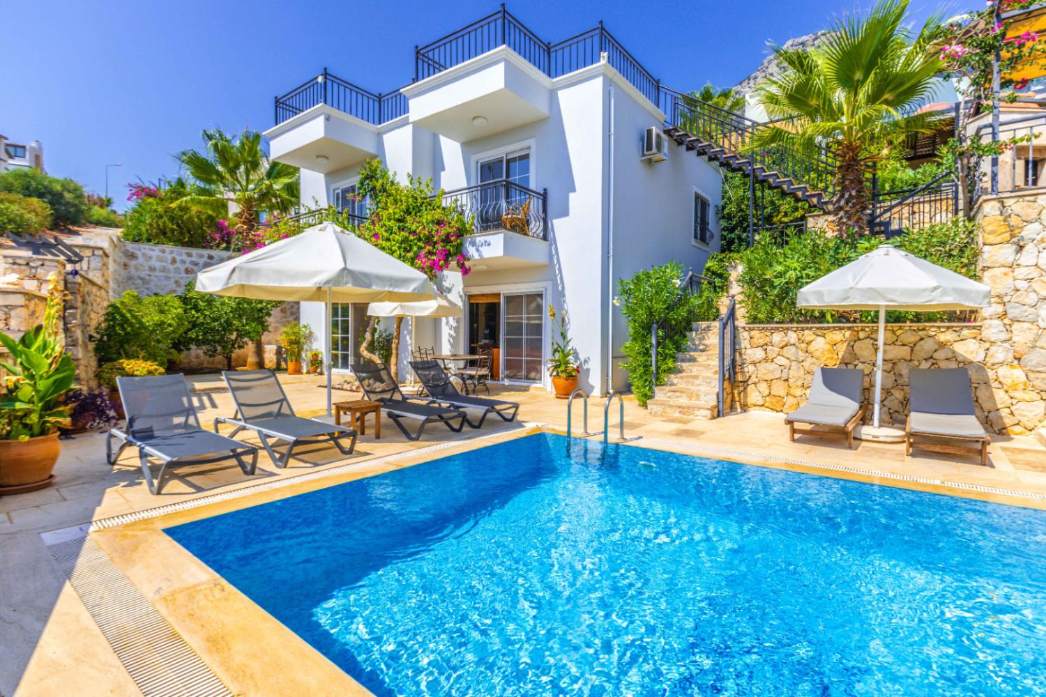 Villa Louise Kızıltaş, Kalkan'da (8) kişilik deniz manzaralı villa