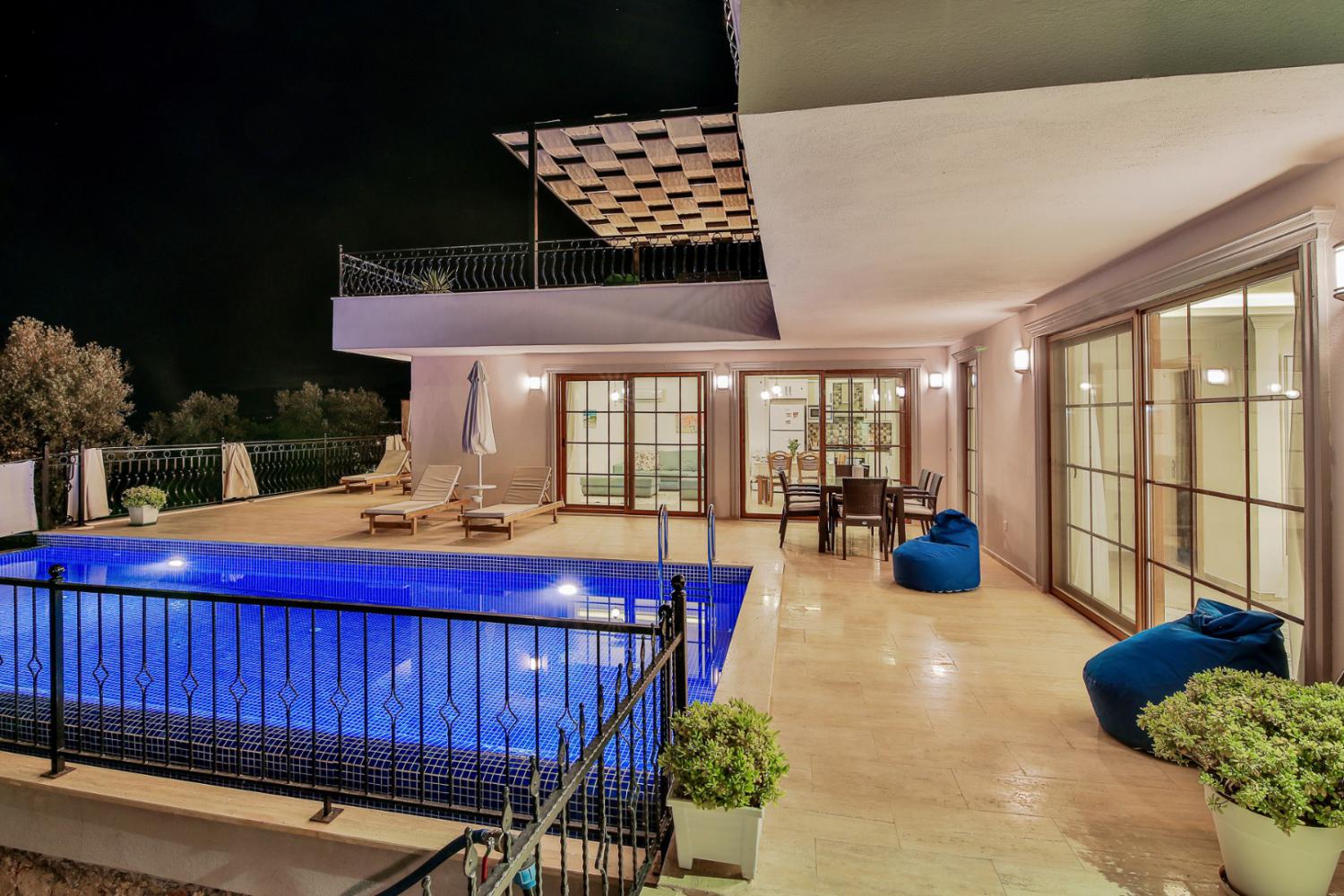 Villa Manzara Letoon (4) Kişilik Havuzlu Muhafazakar Aile Villası