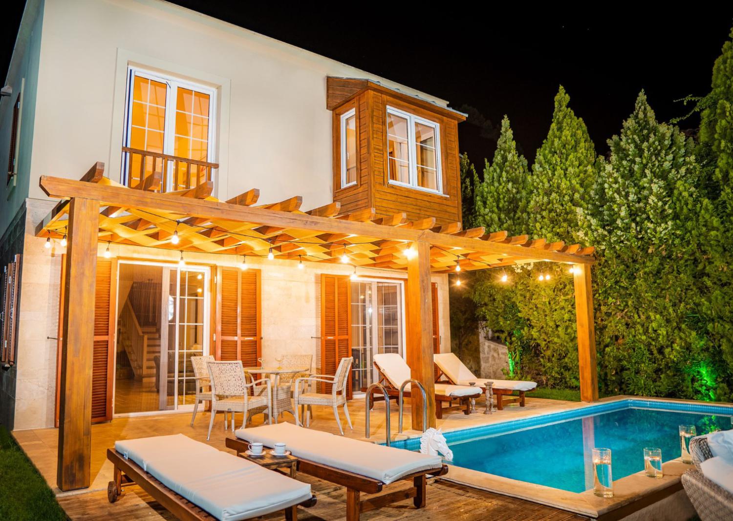 Villa Marlin, Kalkan'da (6) Kişilik Deniz Manzaralı Geniş Aile ve Arkadaş Grubu Villası
