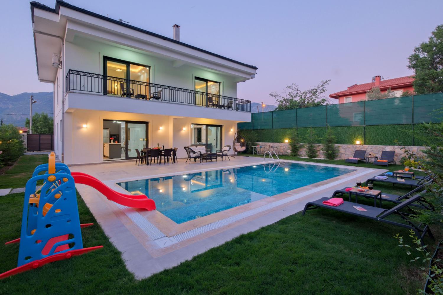 VİLLA MİRAGE ÜZÜMLÜ