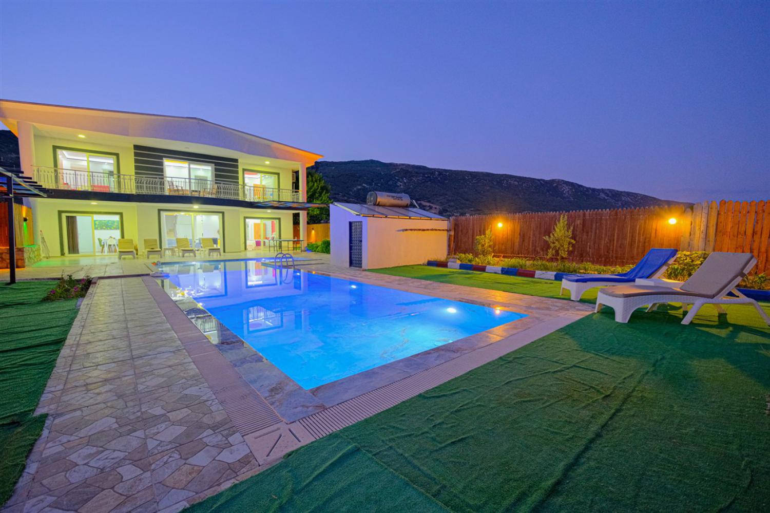 Villa Miranda, Sarıbelen' de bulunan, 3 yatak odalı, kiralık villa