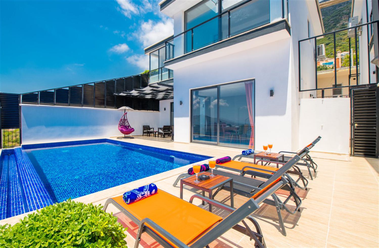 Villa Muhel Elif 2 (4) Kişilik Markete Yakın Kiralık Aile ve Balayı Villası