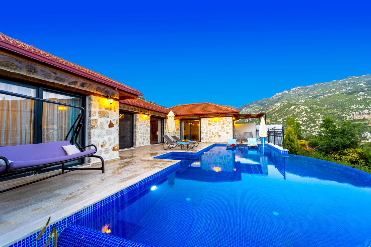 Villa Naturel - İslamlar’da Doğa İçinde Muhafazakar Villa 🌿