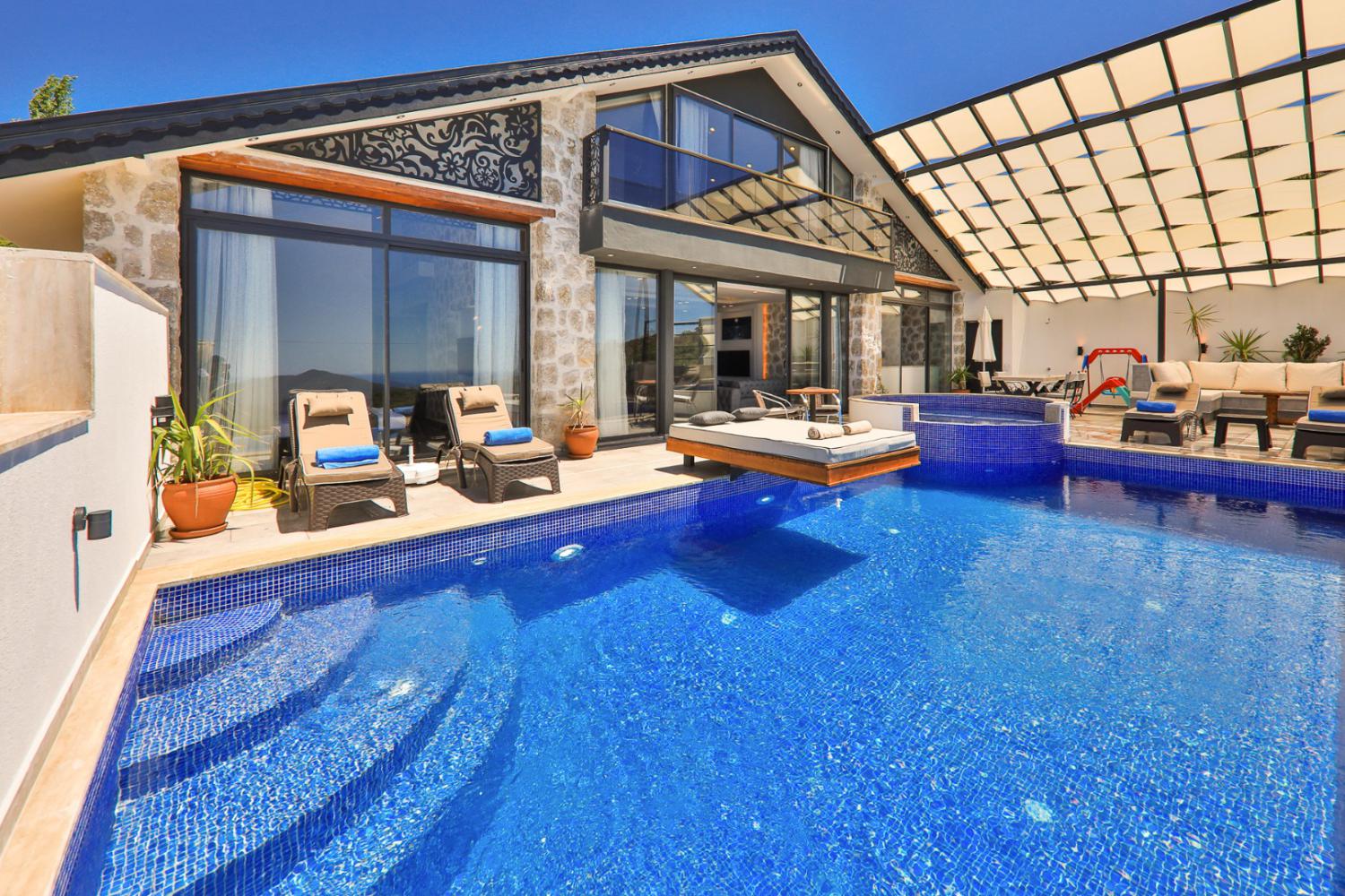 Villa Nil Exclusive (4) Kişilik Kiralık Aile ve Balayı Lüks Villa