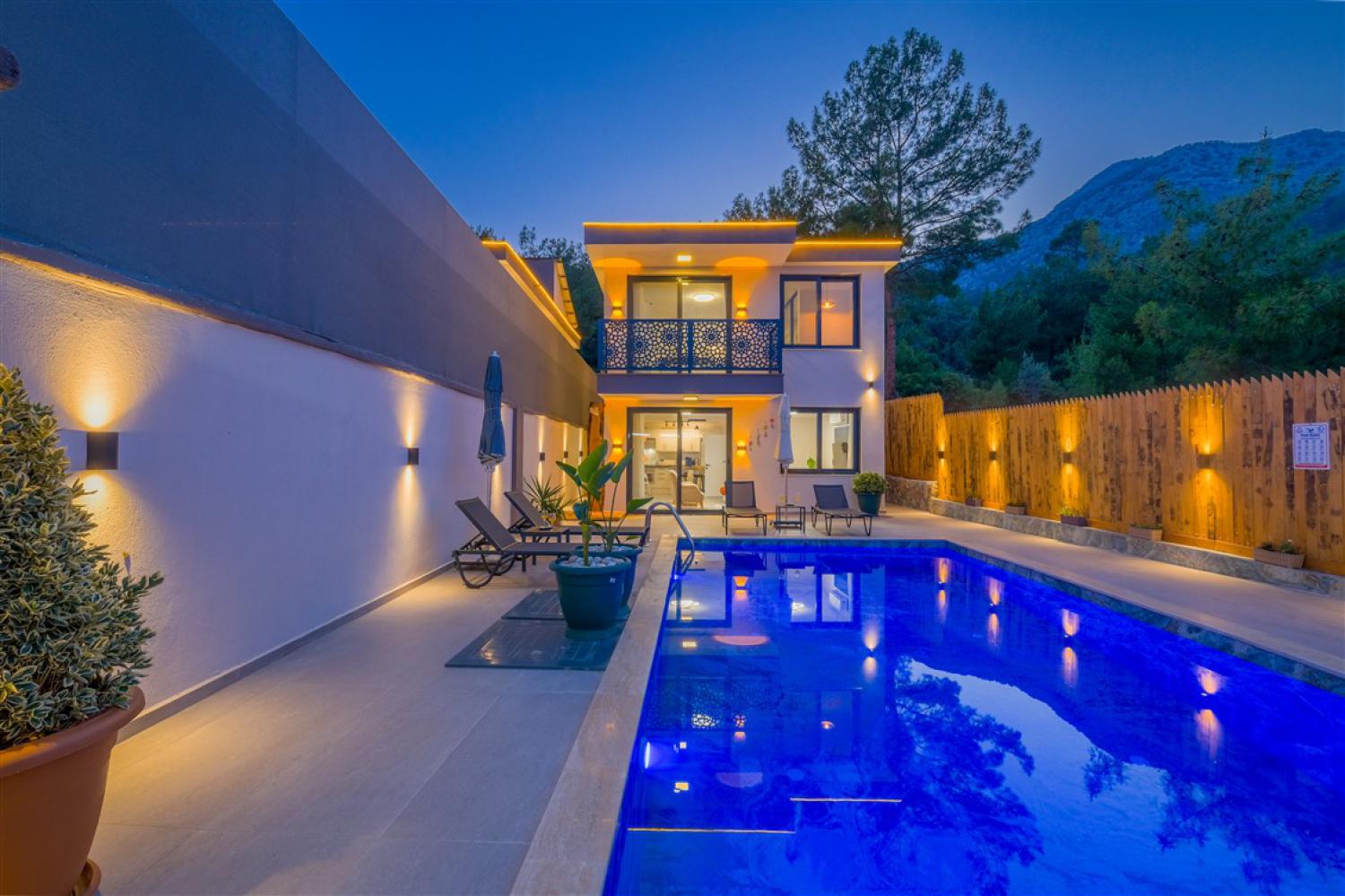 Villa Santa 1 ; Fethiye Karadere Bölgesinde 2 Yatak Odalı 4 Kişilik Tatil Villası