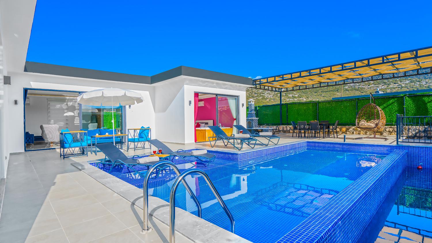 Villa Ortaç 2, Kalkan Bezirgan Bölgesinde 2 Yatak Odalı 5 Kişi Kapasiteli Kiralık Tatil Villası