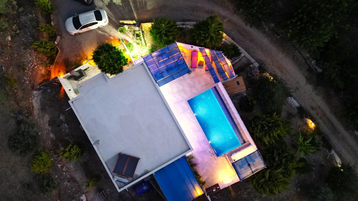 Villa Oruç (4) Kişilik Muhafazakar Aile ve Balayı Villası