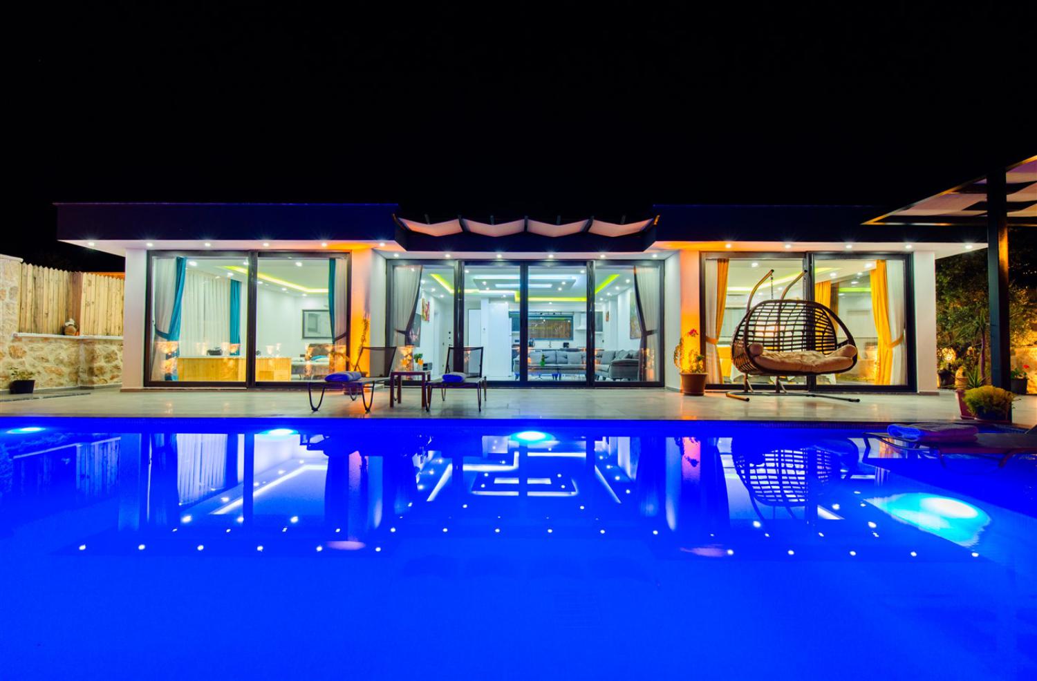 Villa Özalp, Kalkan Ulugöl ' de bulunan 2 yatak odalı 4 kişilik kiralık tatil villası