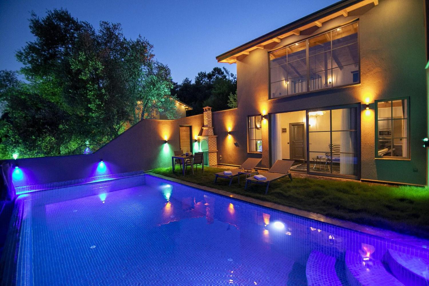 Villa Palace Small ; Kalkan İslamlar'da Muhafazakar Balayı Villası.